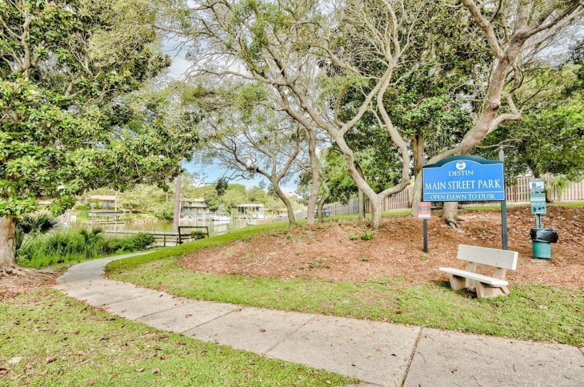 169 Bayou Drive Destin FL 32541