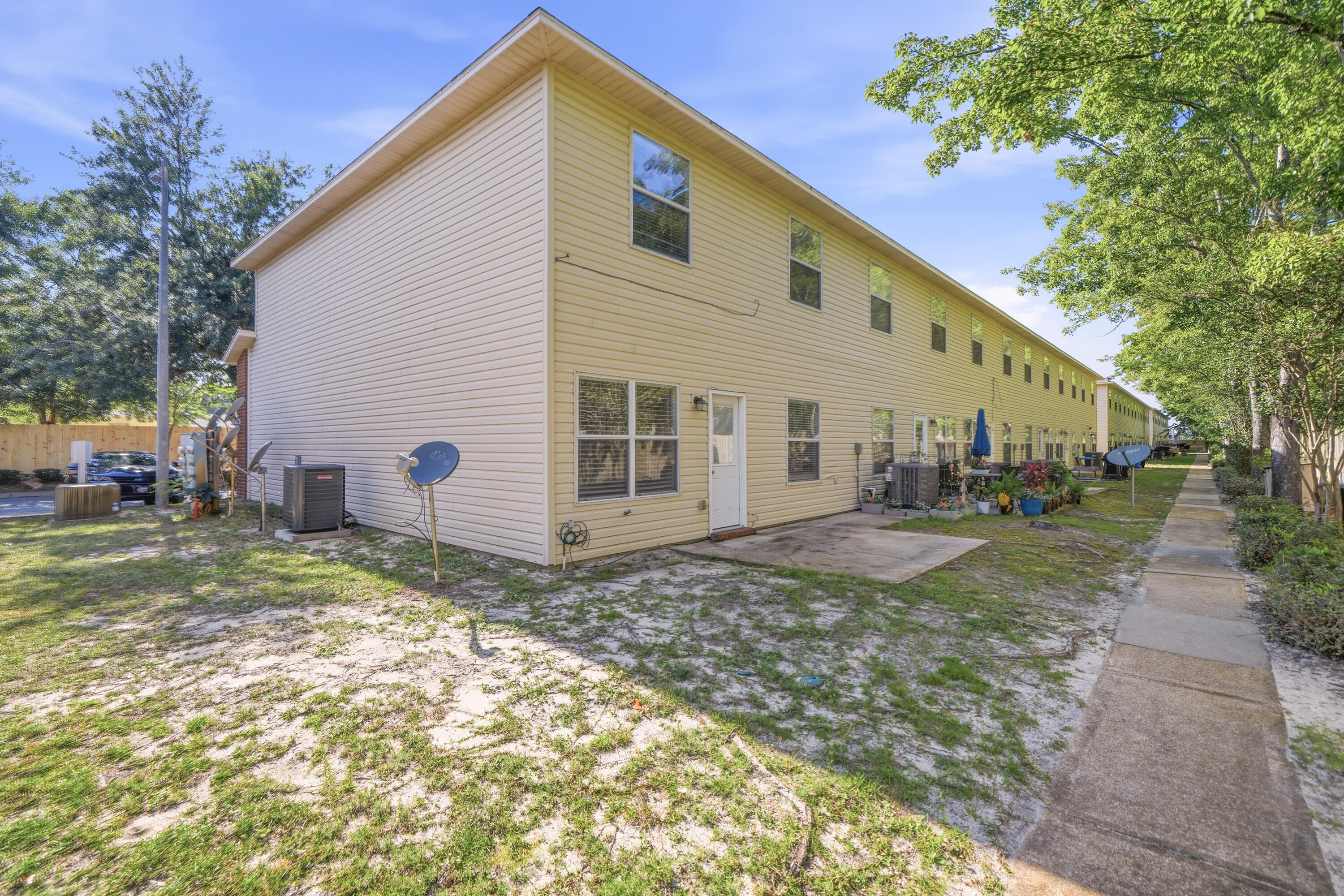 2168 Hadleigh Hills Court Navarre FL 32566