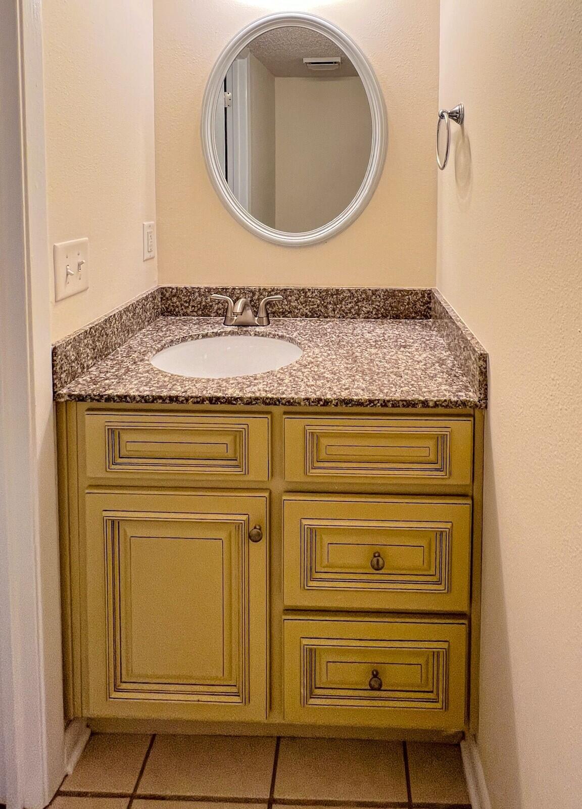 319 N Cedar Avenue Niceville FL 32578