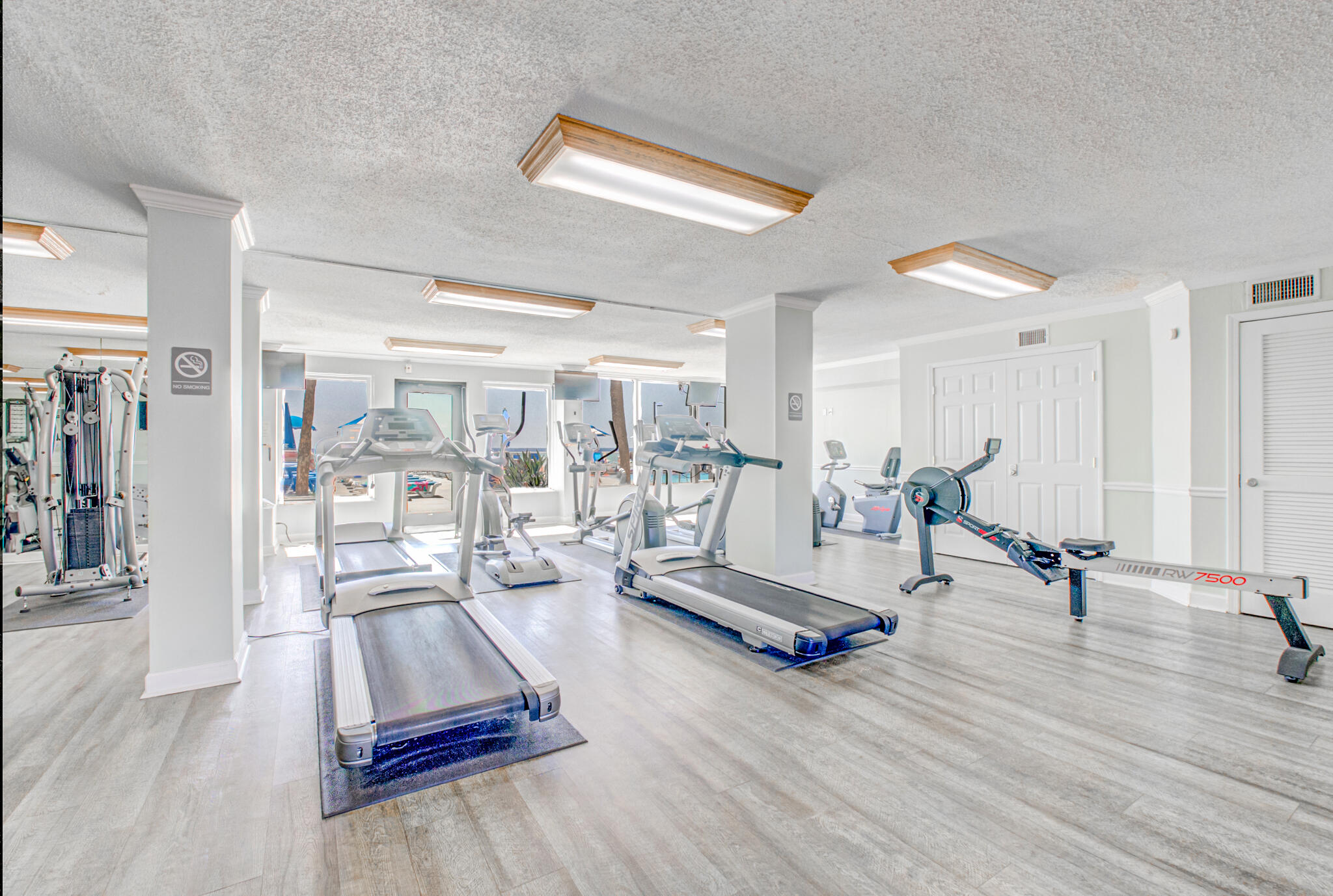 5801 Thomas Drive Panama City Beach FL 32408