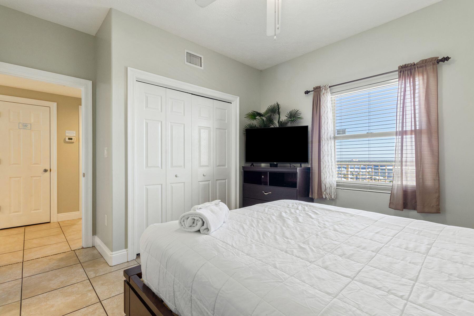 5004 Thomas Drive Panama City Beach FL 32408