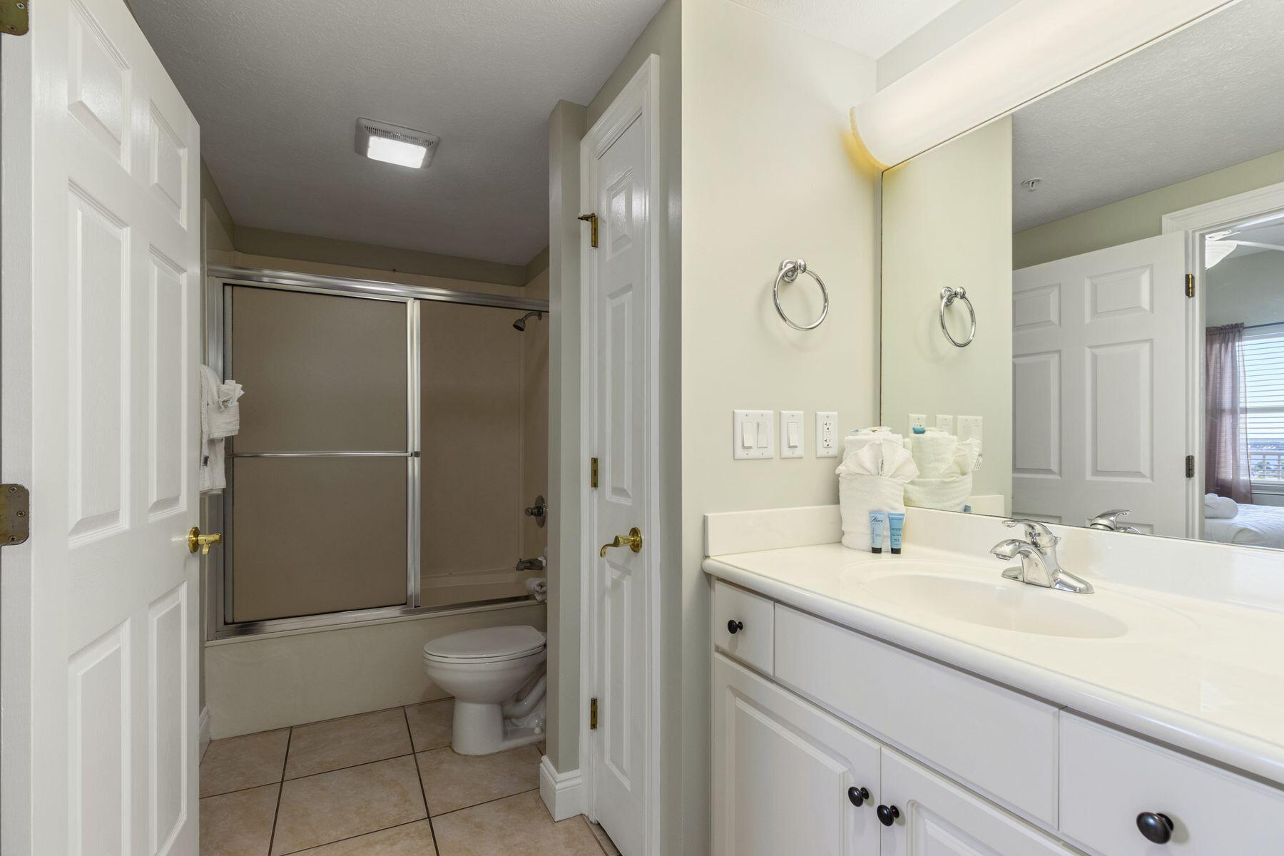 5004 Thomas Drive Panama City Beach FL 32408