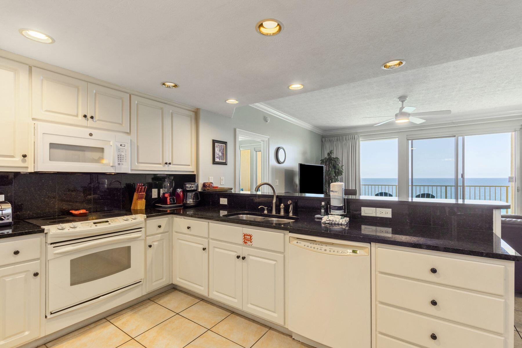 5004 Thomas Drive Panama City Beach FL 32408