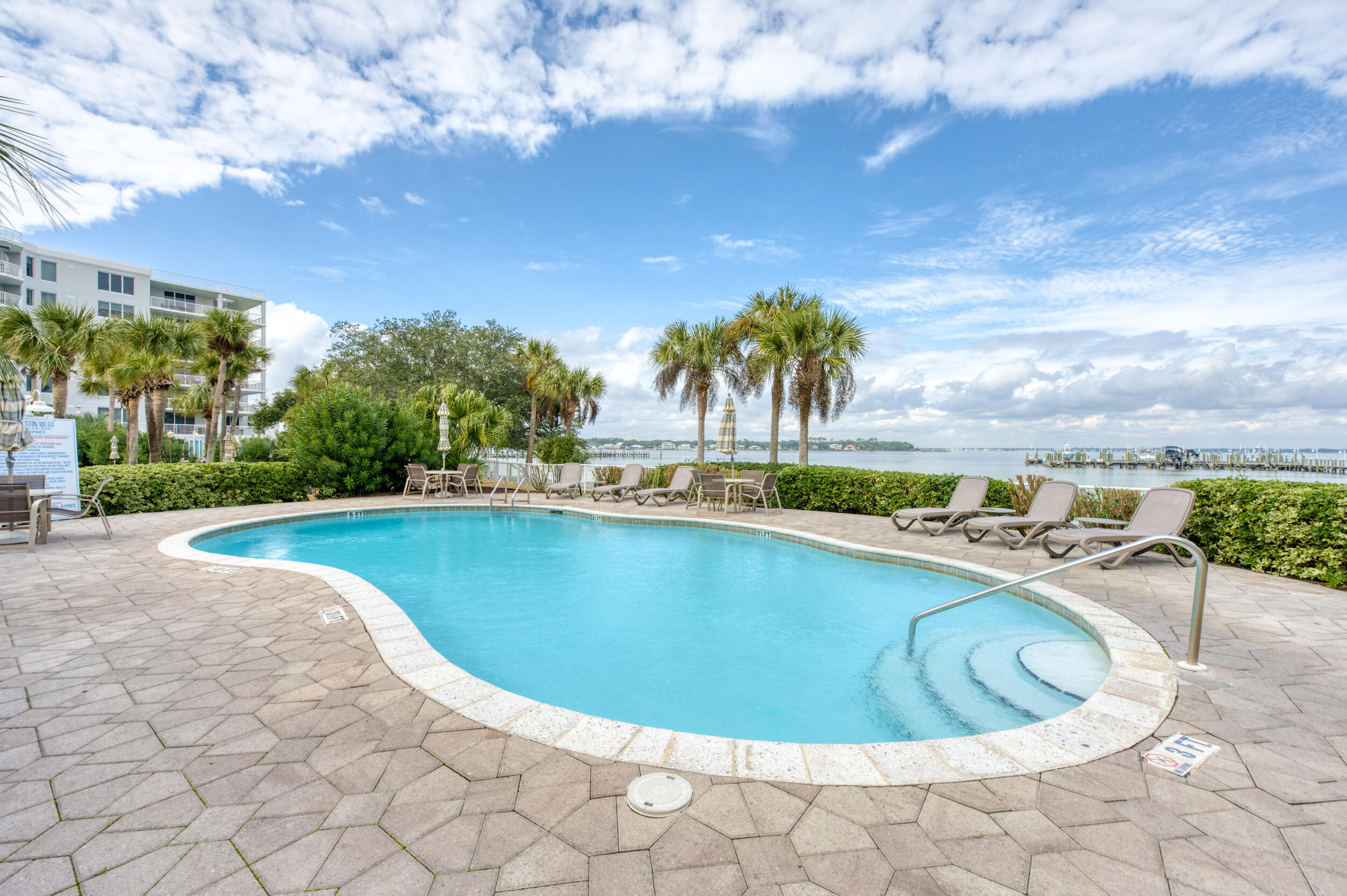 1515 SE Miracle Strip Parkway Fort Walton Beach FL 32548