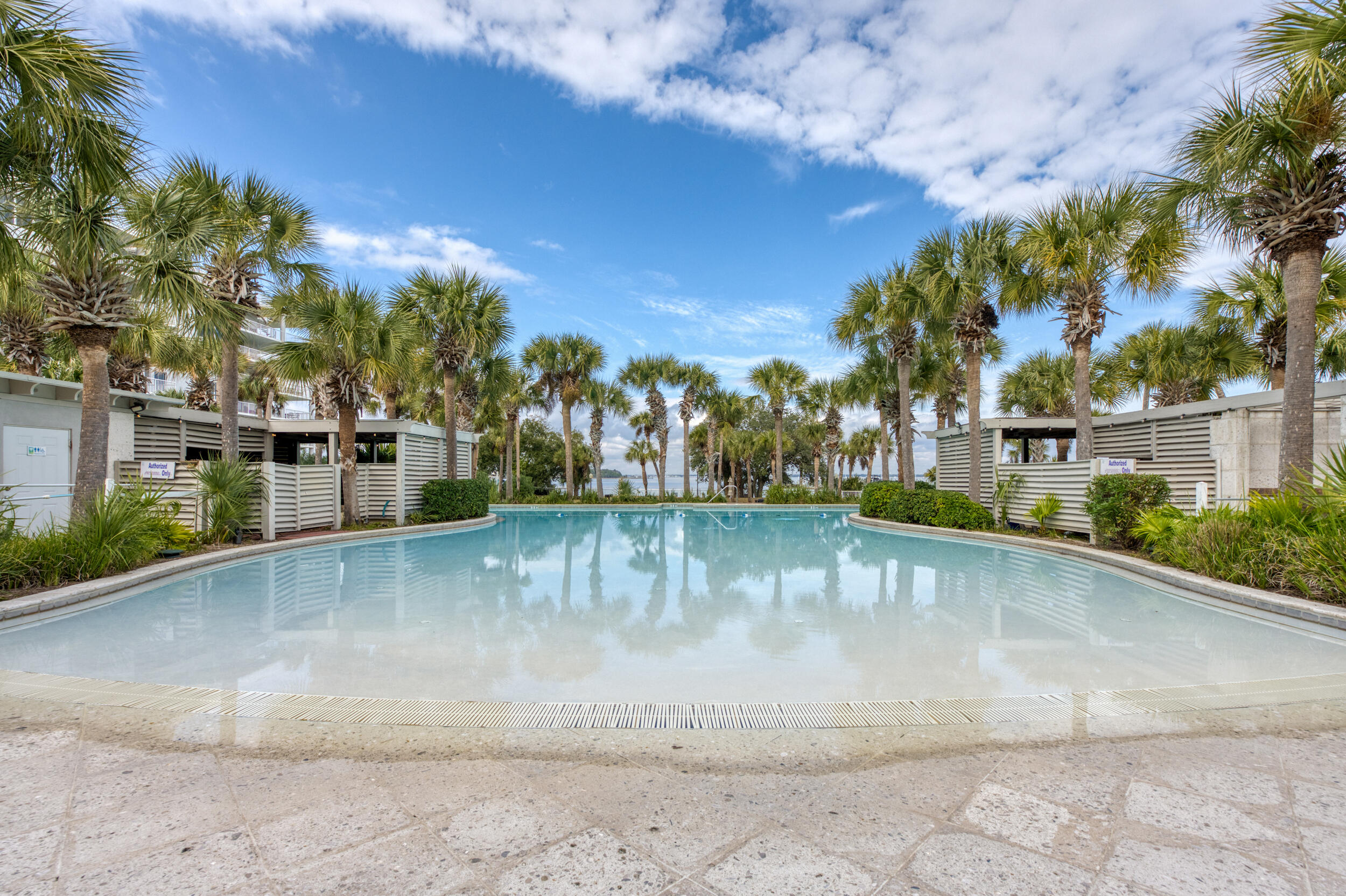 1515 SE Miracle Strip Parkway Fort Walton Beach FL 32548