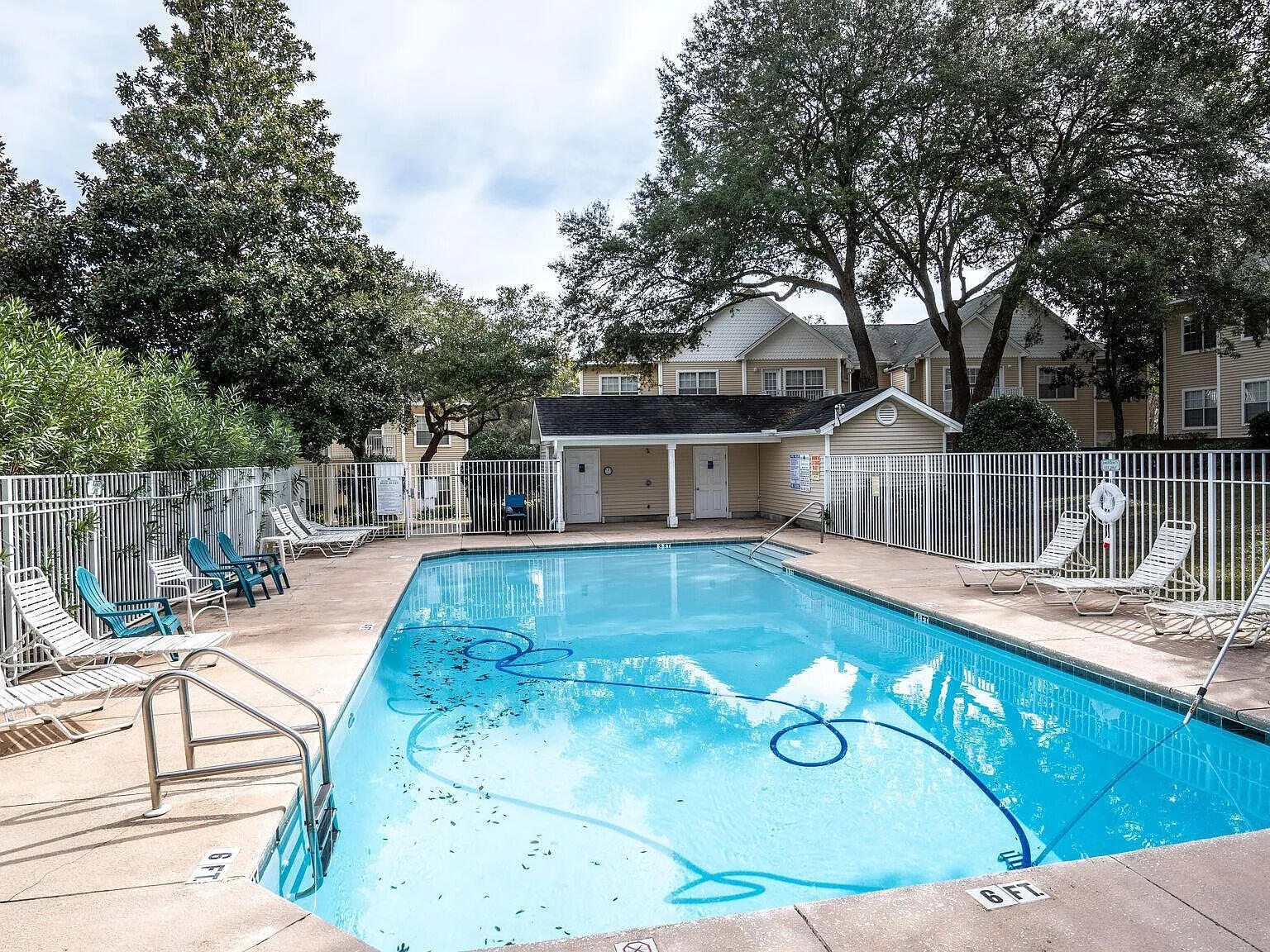 1501 N Partin Drive Niceville FL 32578