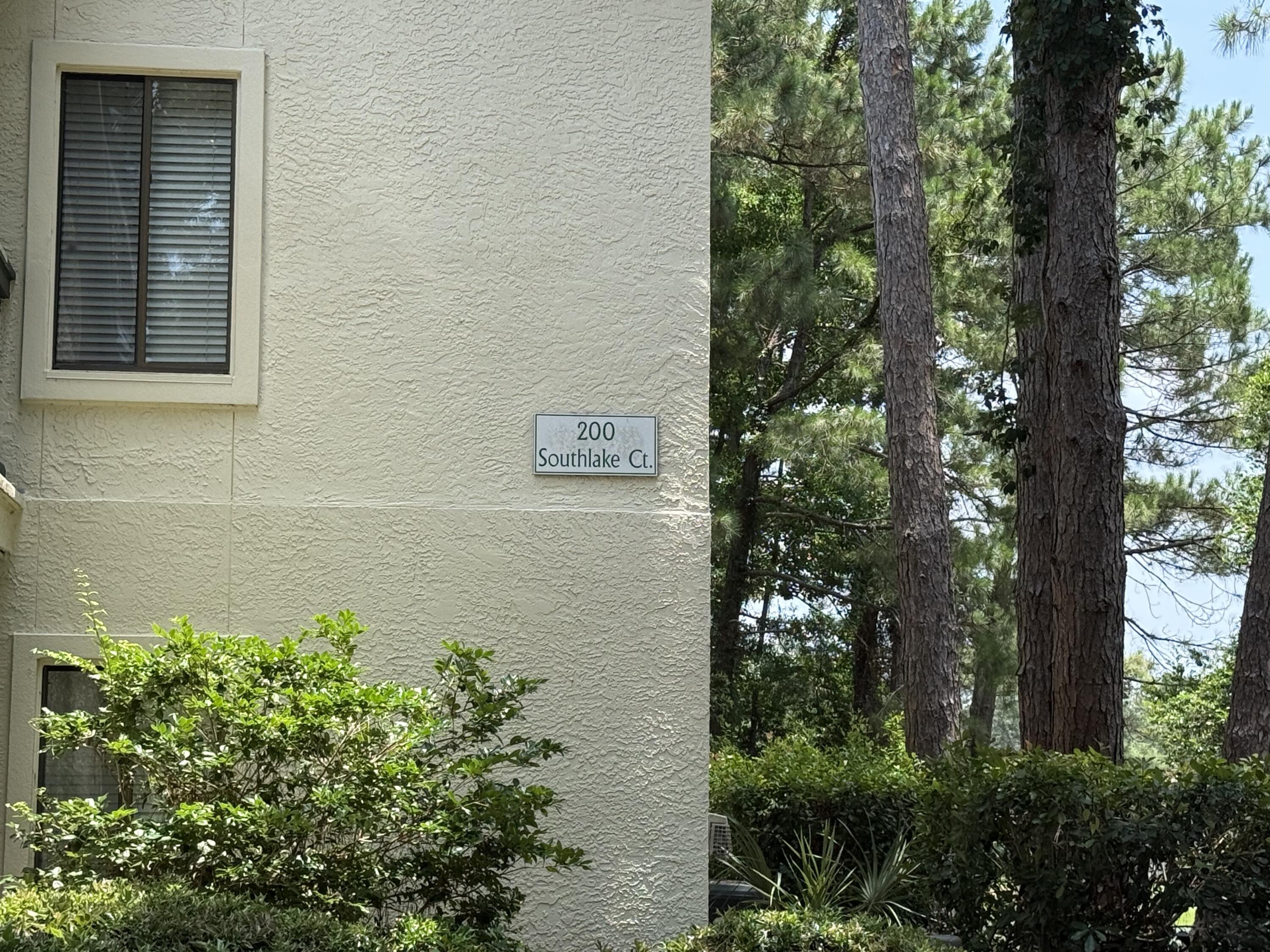 207 Southlake Court Niceville FL 32578