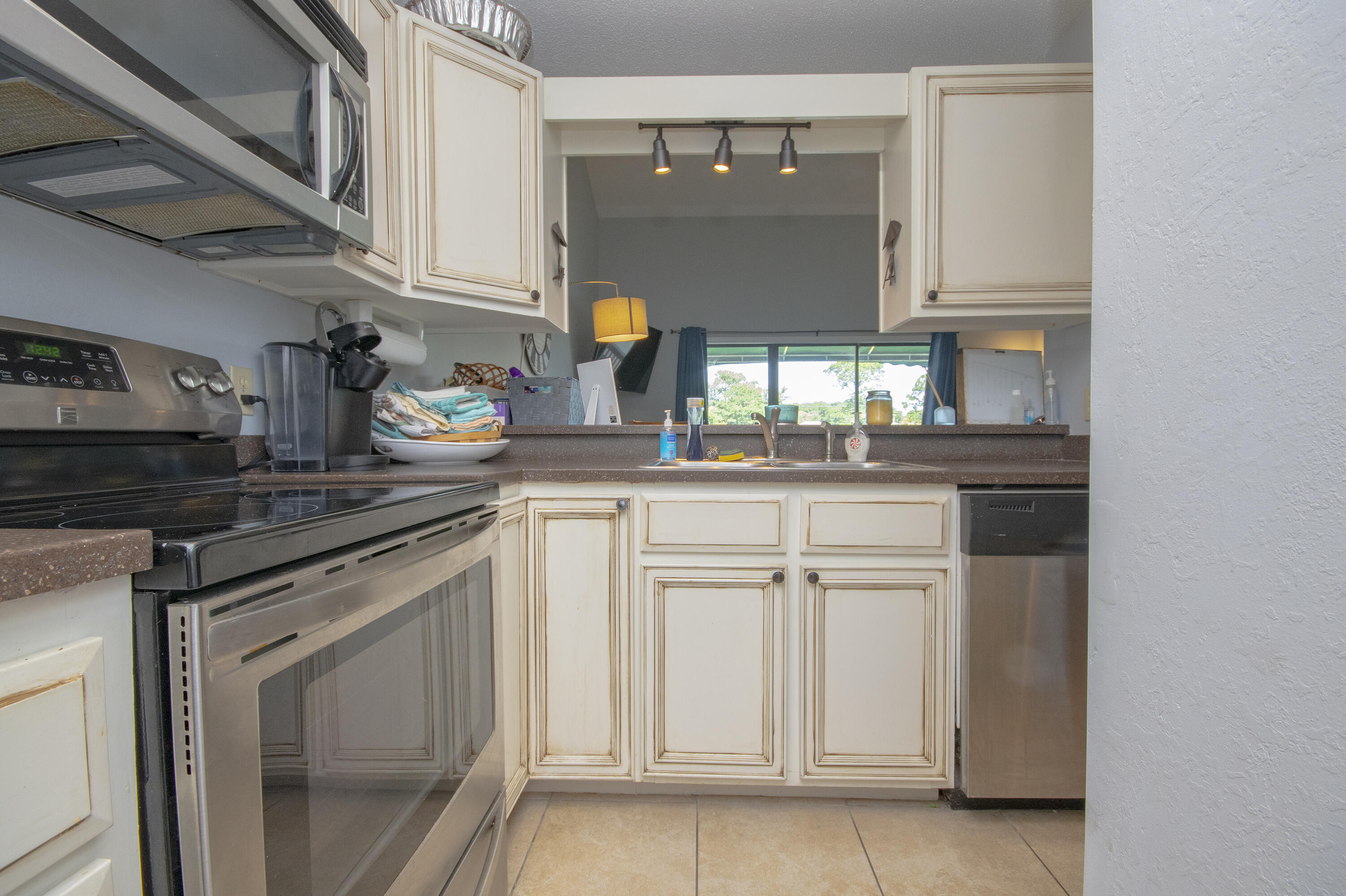 8730 Thomas Drive Panama City Beach FL 32408