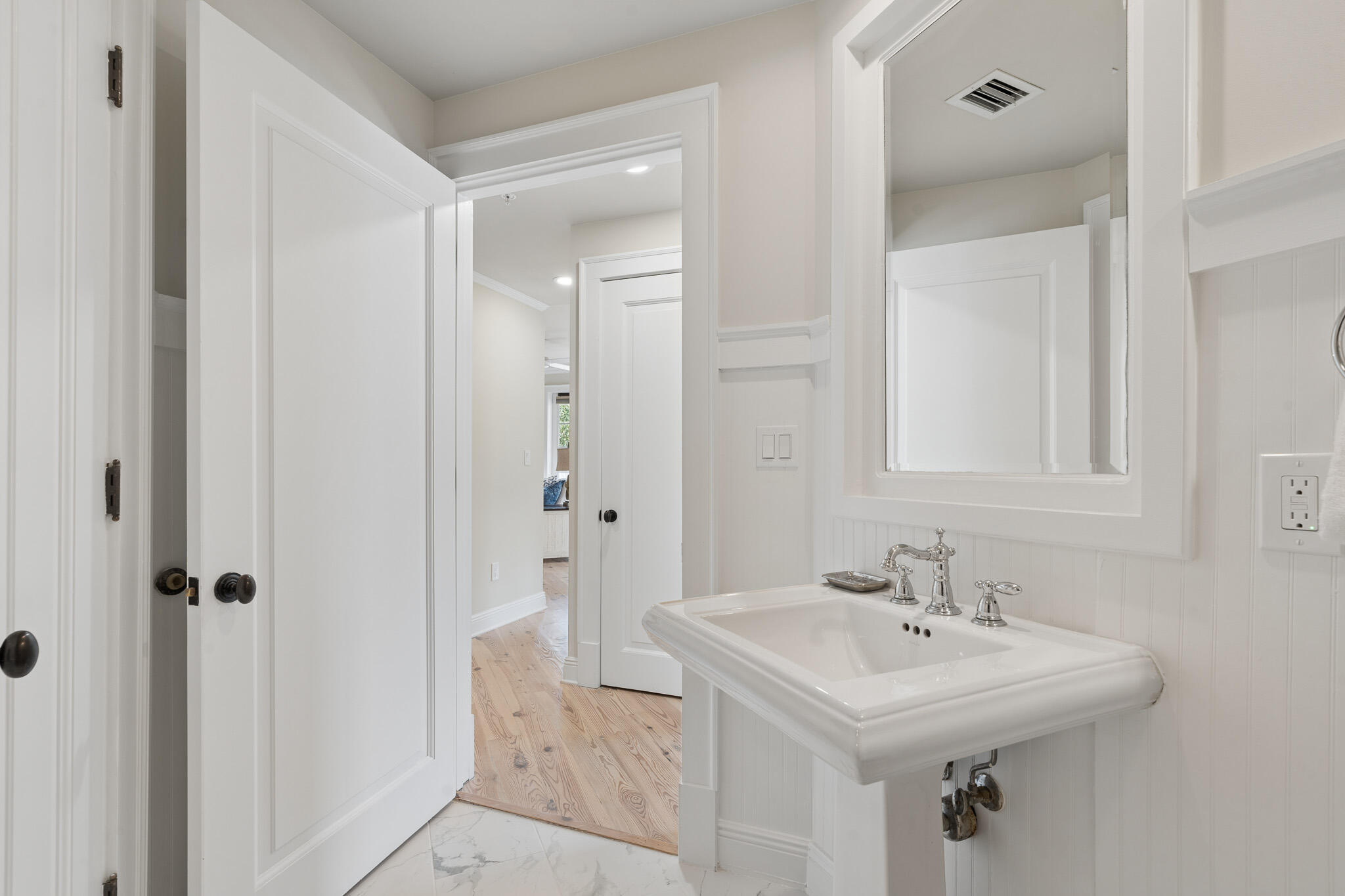 104 N Barrett Square Inlet Beach FL 32461
