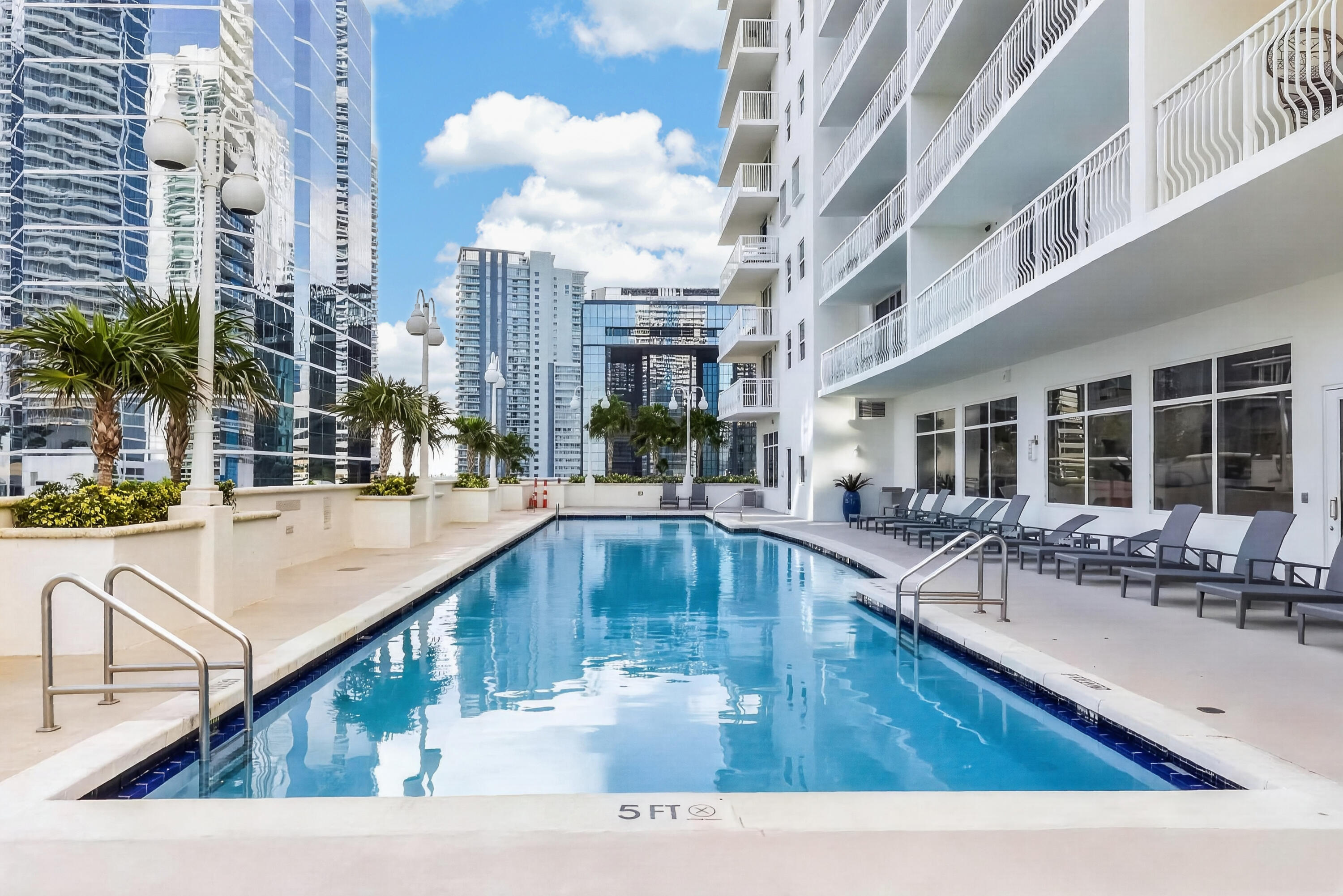 1200 Brickell Bay Drive Other FL N/A