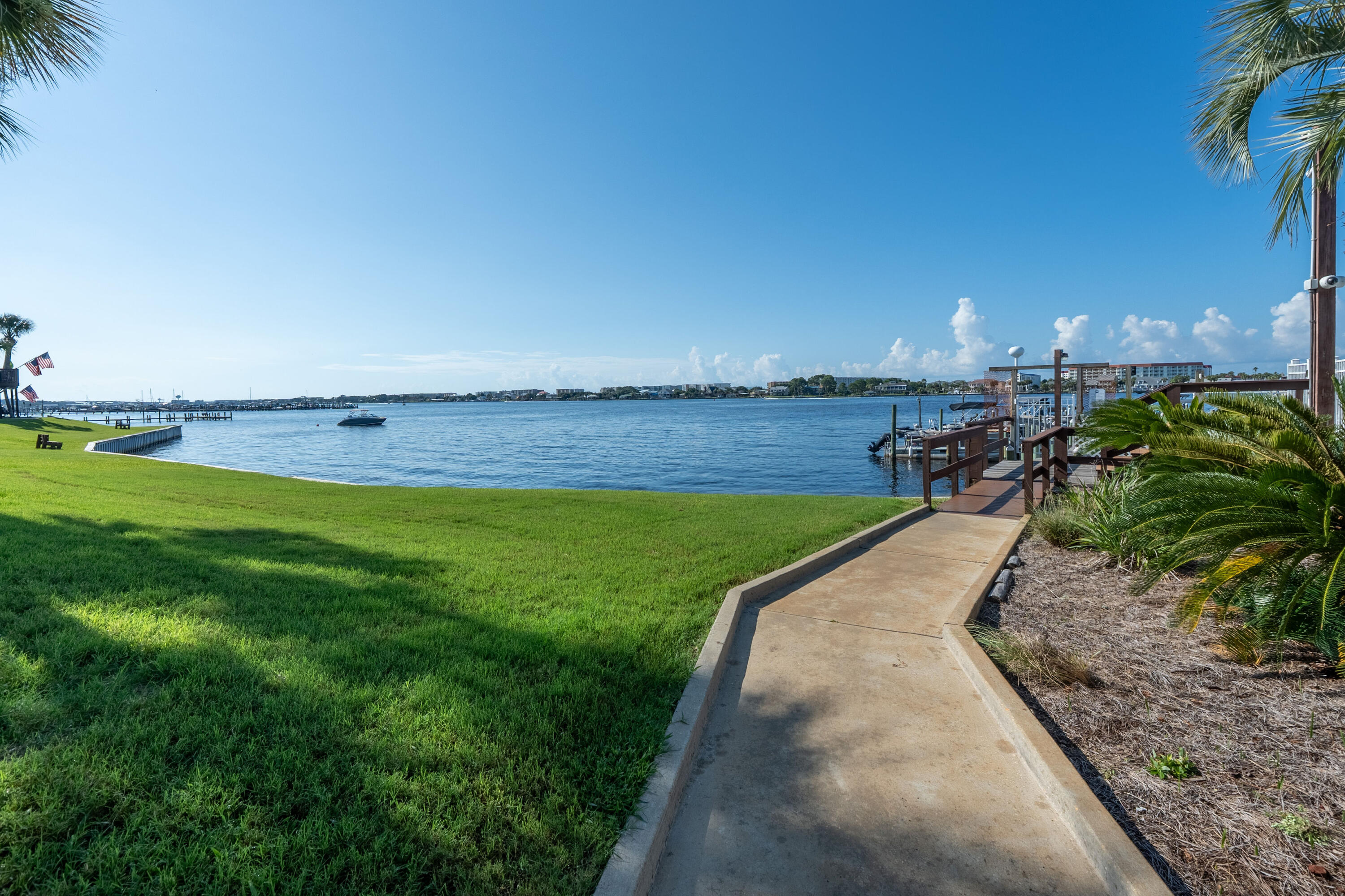 308 SW Miracle Strip Parkway Fort Walton Beach FL 32548