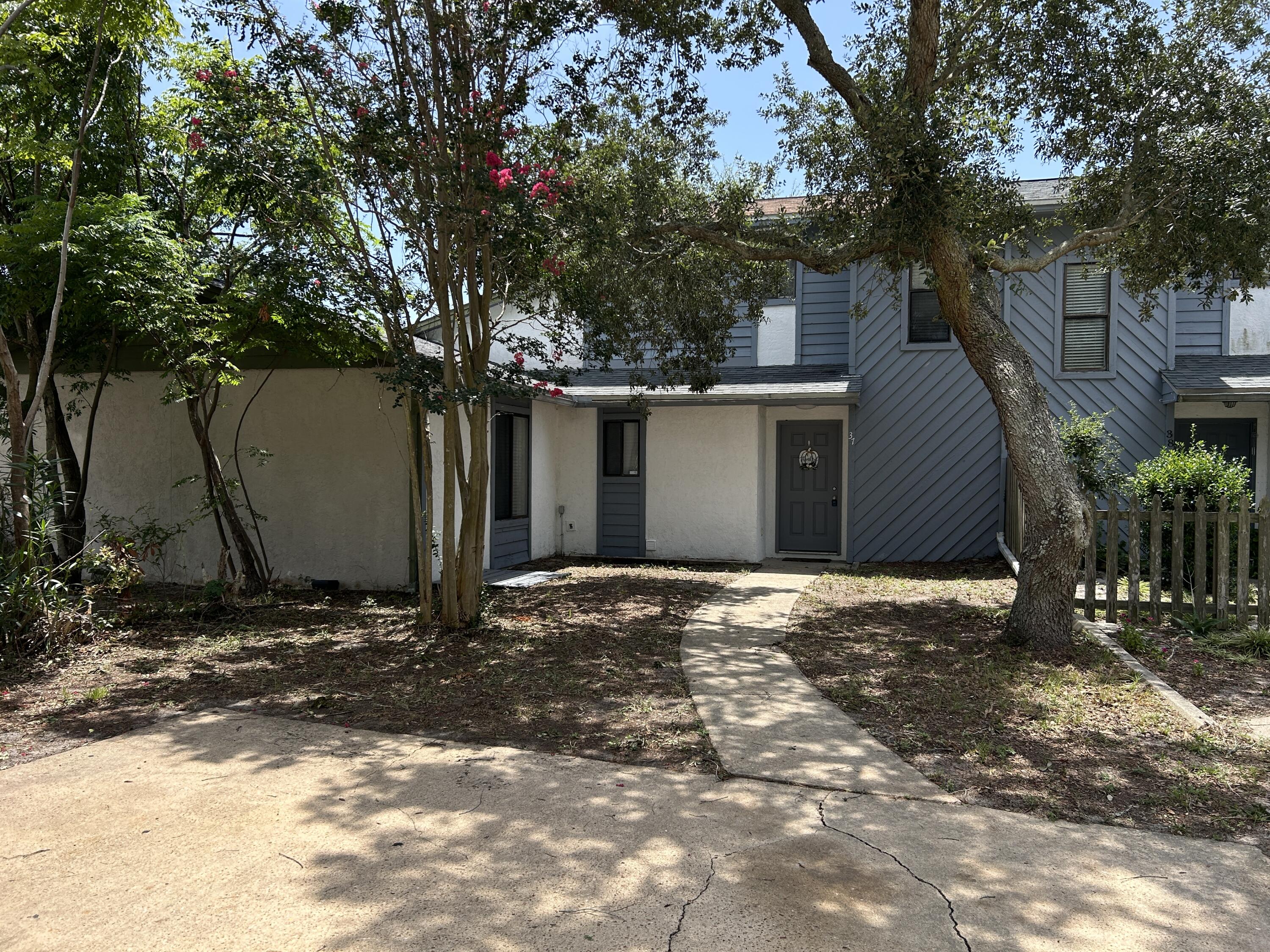 37 Log Place Destin FL 32541