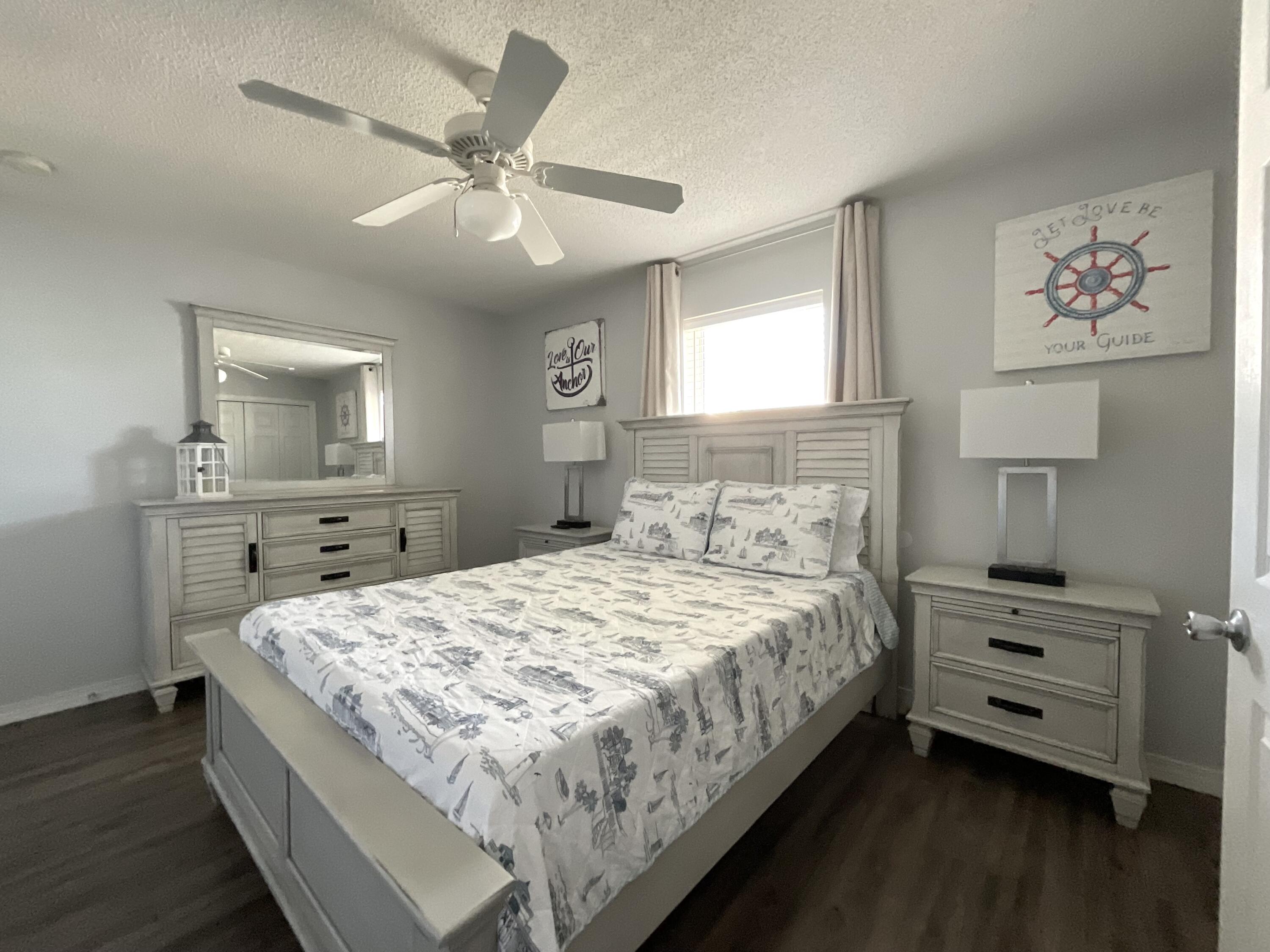 8436 Gulf Boulevard Navarre FL 32566