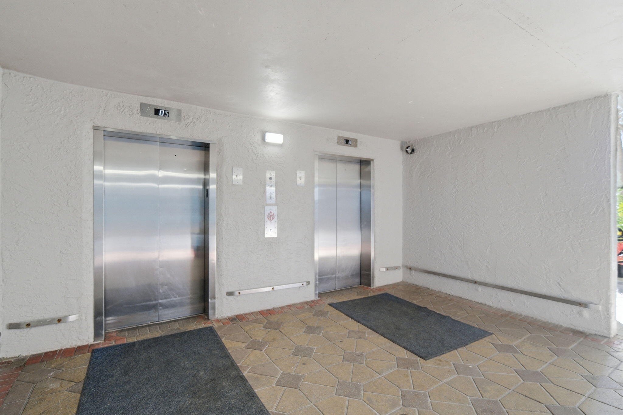8743 Thomas Drive Panama City Beach FL 32408