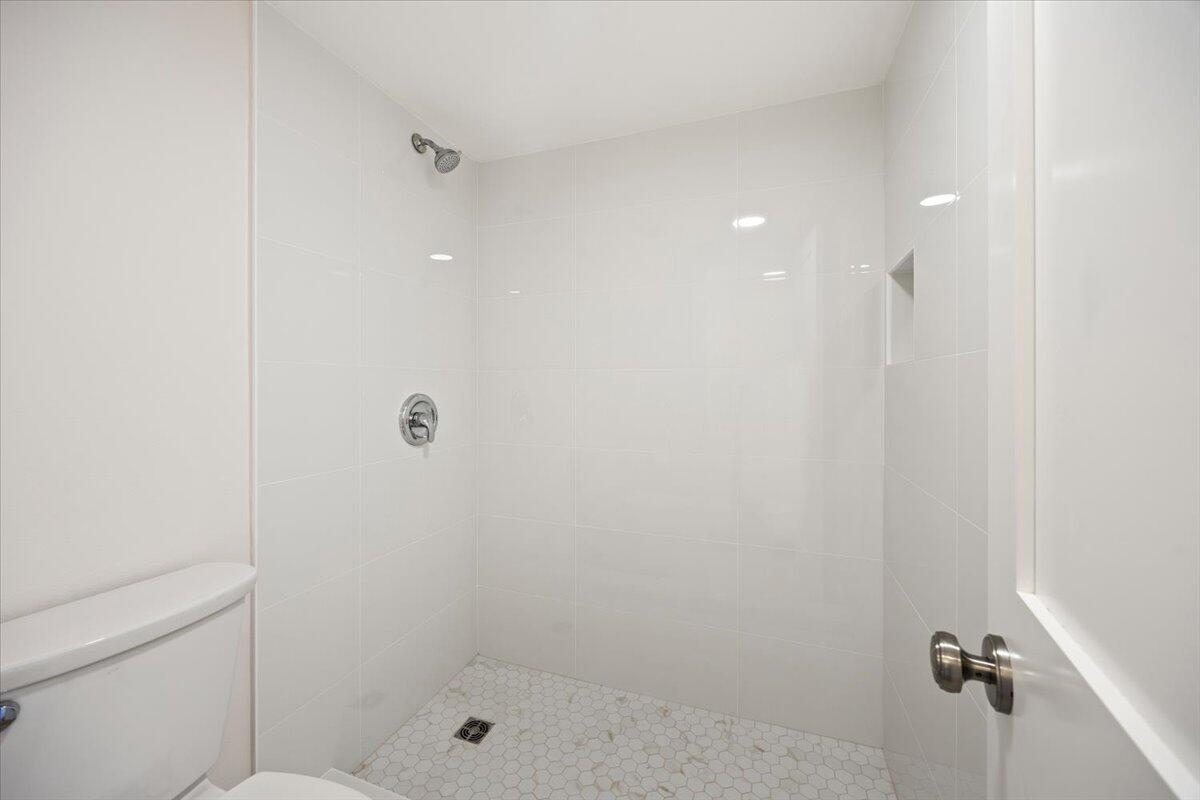 1200 Shoreline Drive Gulf Breeze FL 32561