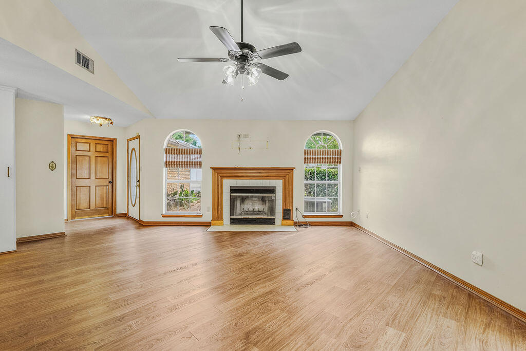 851 Holbrook Circle Fort Walton Beach FL 32547