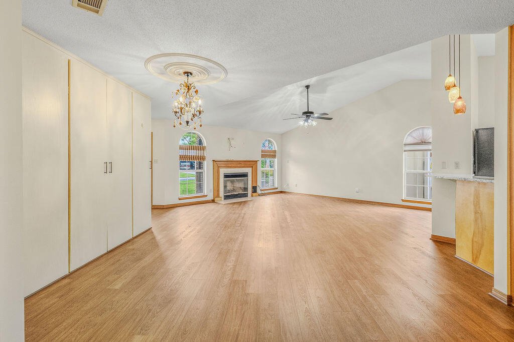 851 Holbrook Circle Fort Walton Beach FL 32547