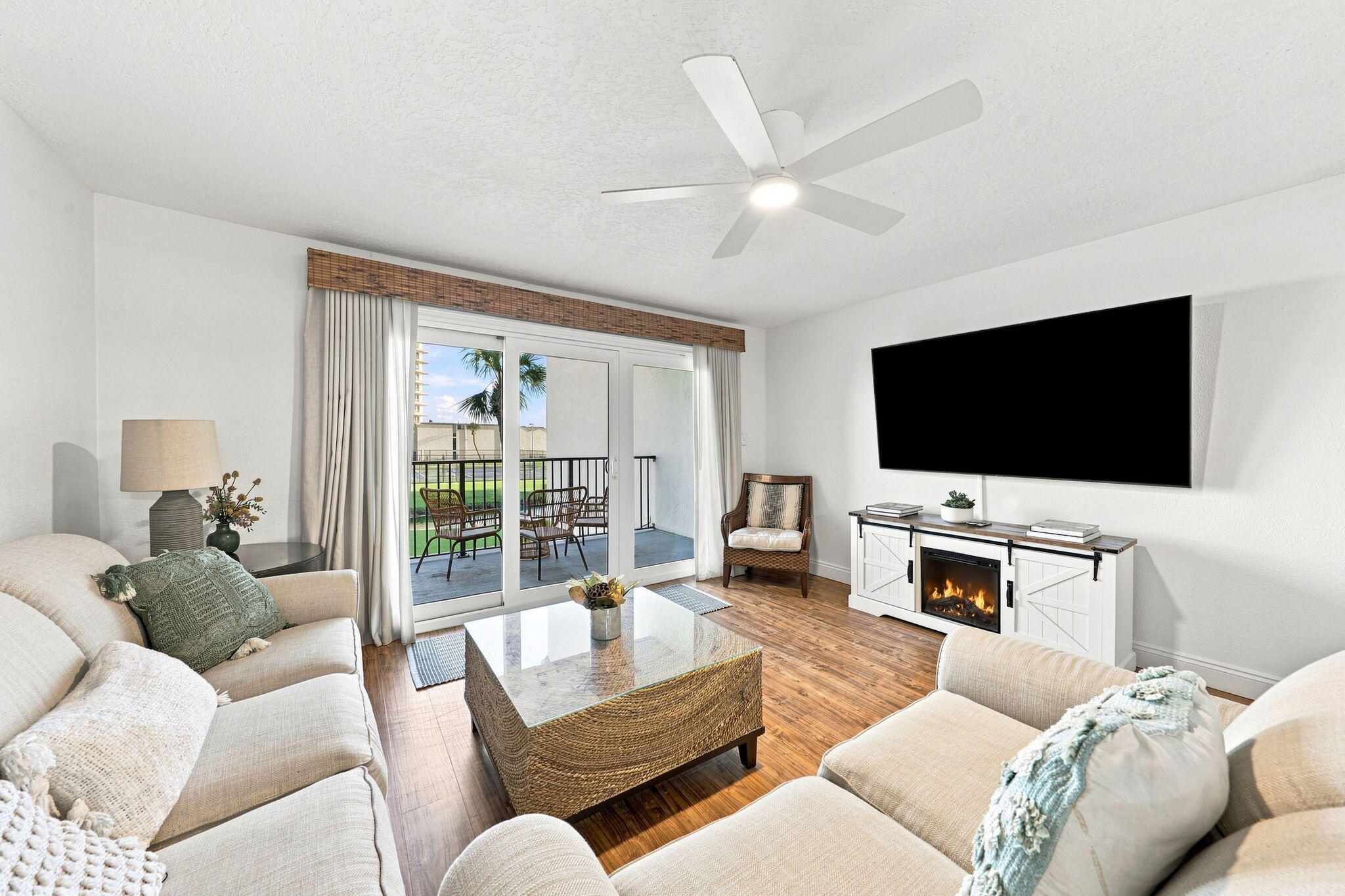 8727 Thomas Drive Panama City Beach FL 32408