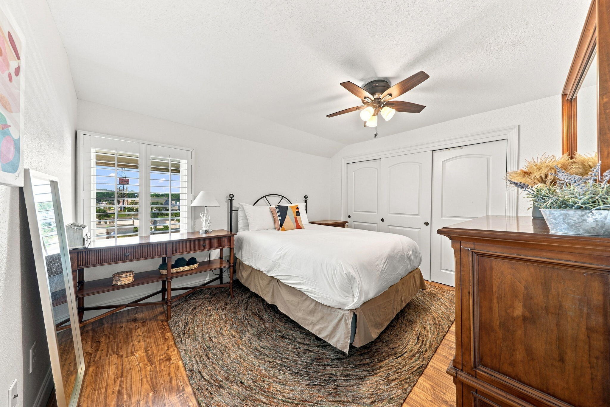 8727 Thomas Drive Panama City Beach FL 32408