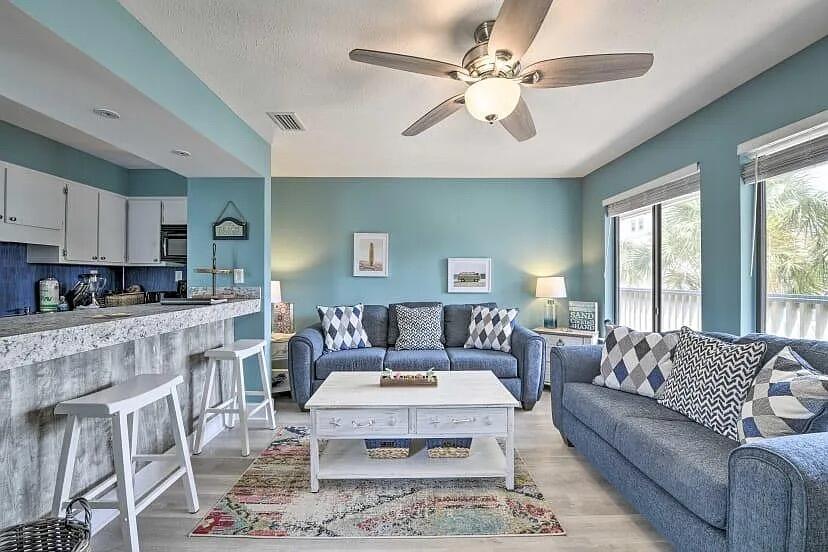 6829 Thomas Drive Panama City Beach FL 32408