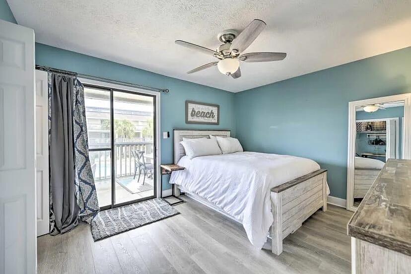 6829 Thomas Drive Panama City Beach FL 32408