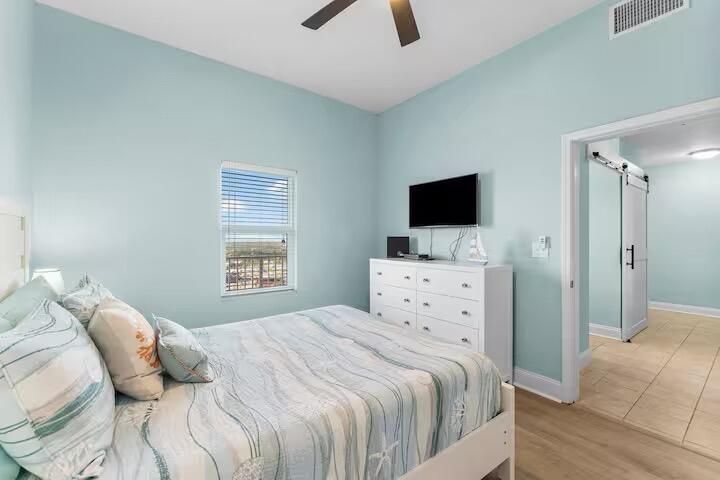 9860 S Thomas Drive Panama City Beach FL 32408