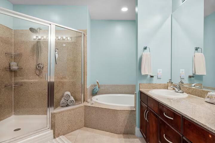 9860 S Thomas Drive Panama City Beach FL 32408