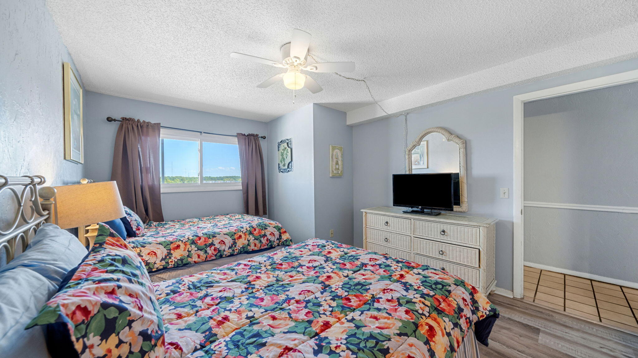 8743 Thomas Drive Panama City Beach FL 32408