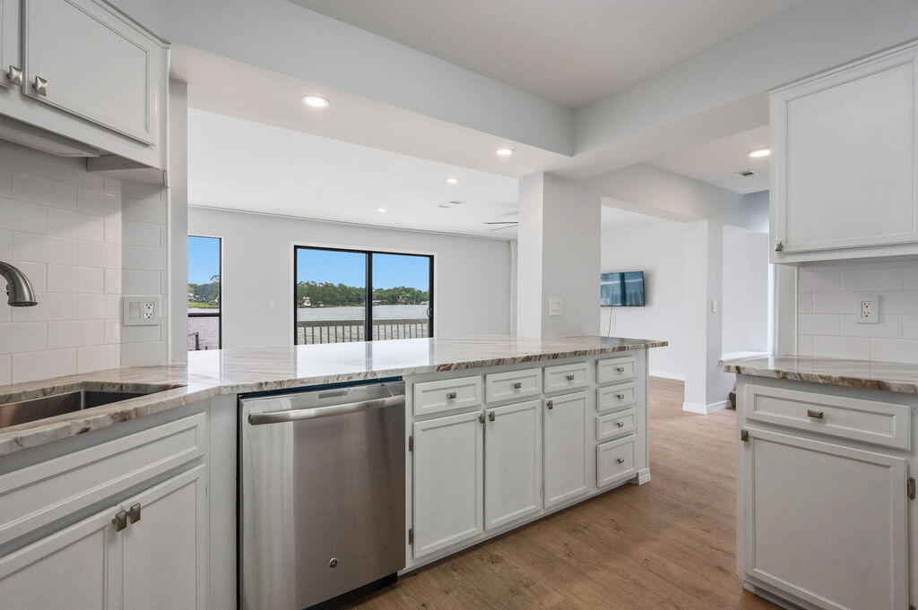 6 Bayshore Point Valparaiso FL 32580