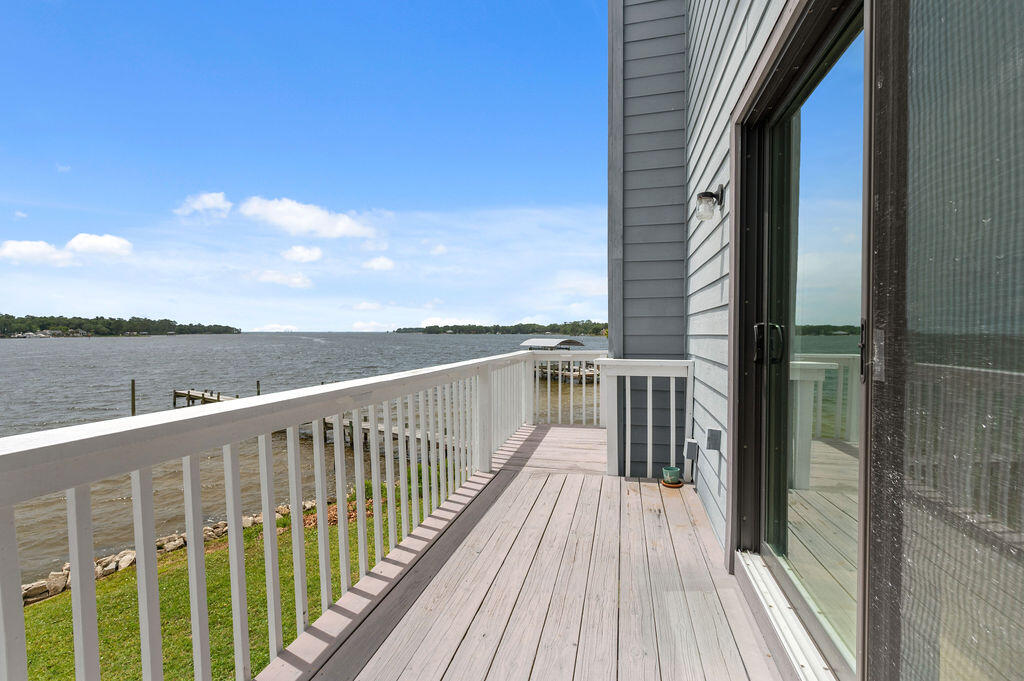 6 Bayshore Point Valparaiso FL 32580