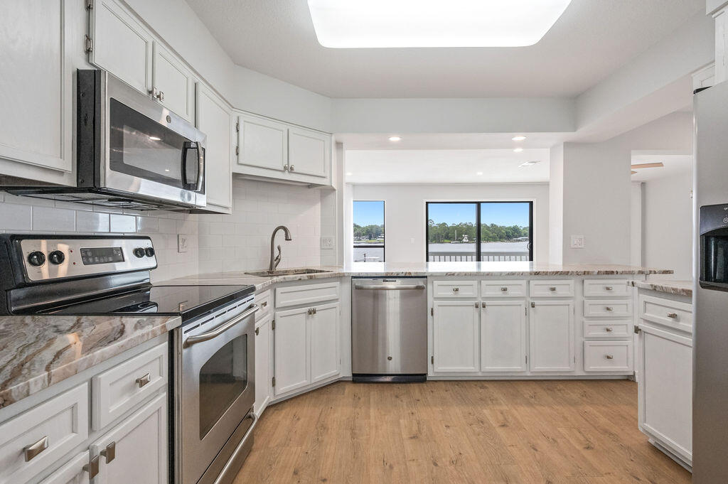 6 Bayshore Point Valparaiso FL 32580