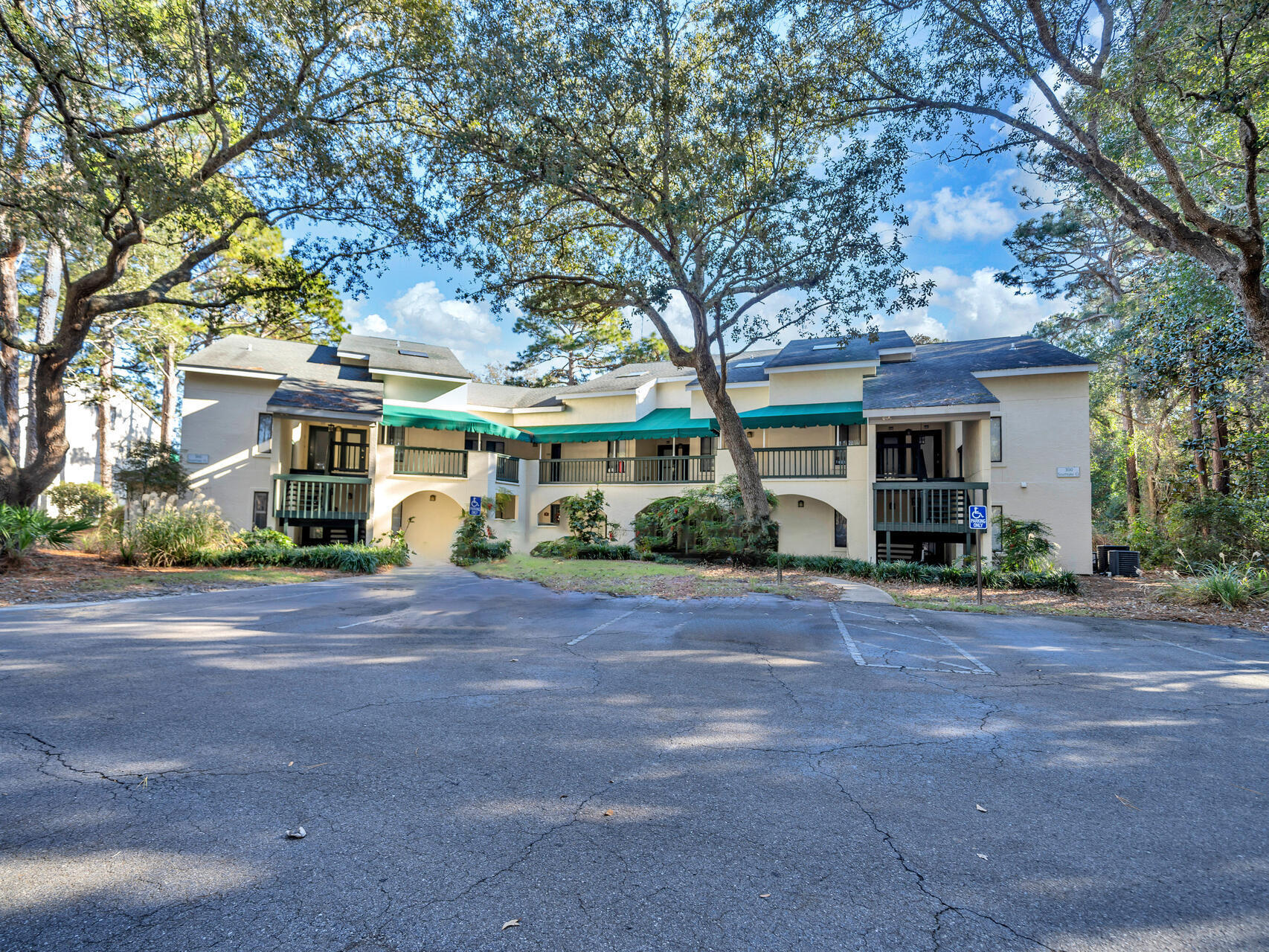 309 Southlake Court Niceville FL 32578