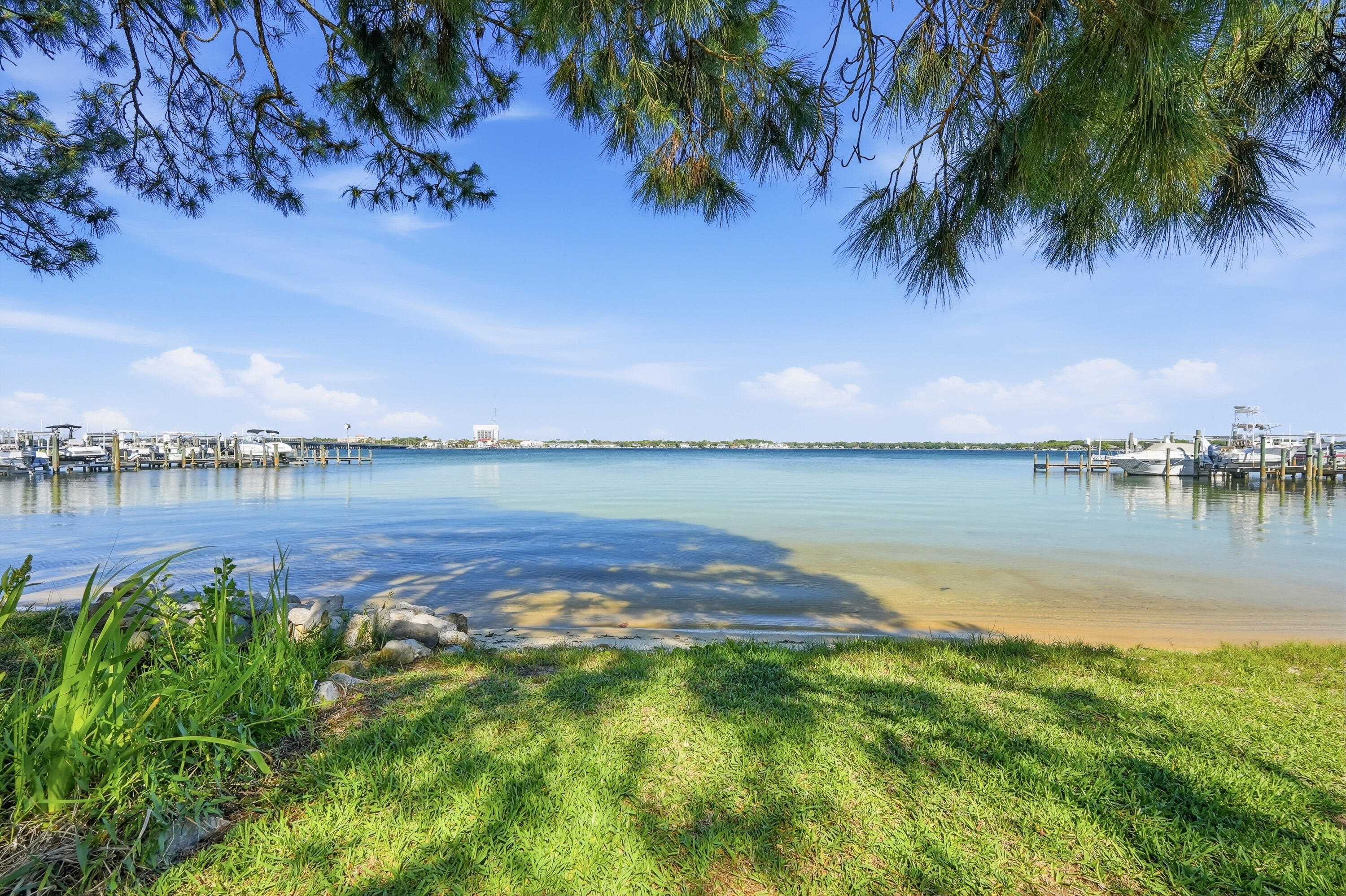229 Shalimar Drive Shalimar FL 32579