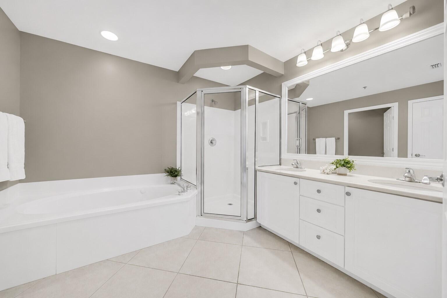 6627 Thomas Drive Panama City Beach FL 32408