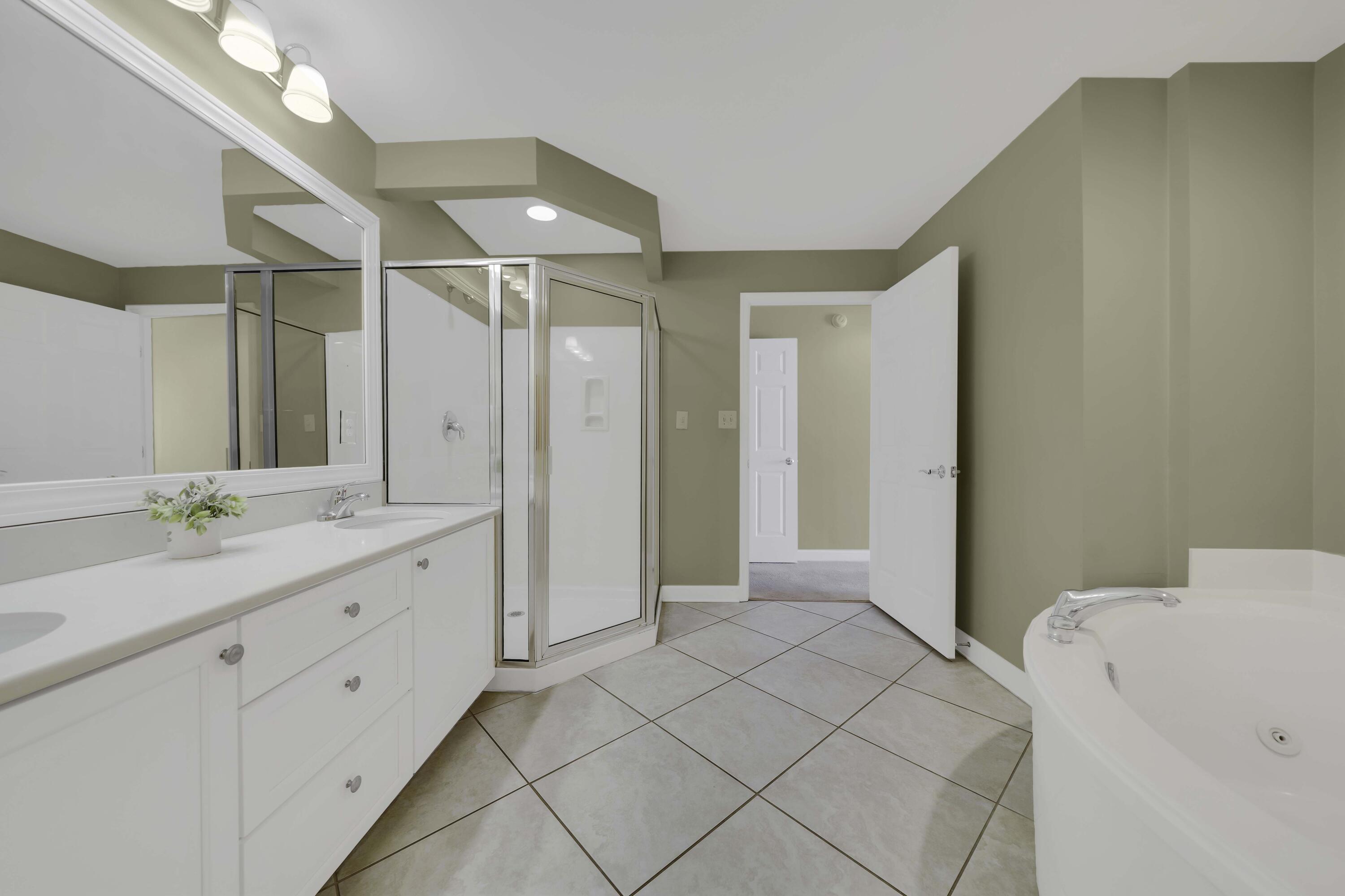 6627 Thomas Drive Panama City Beach FL 32408