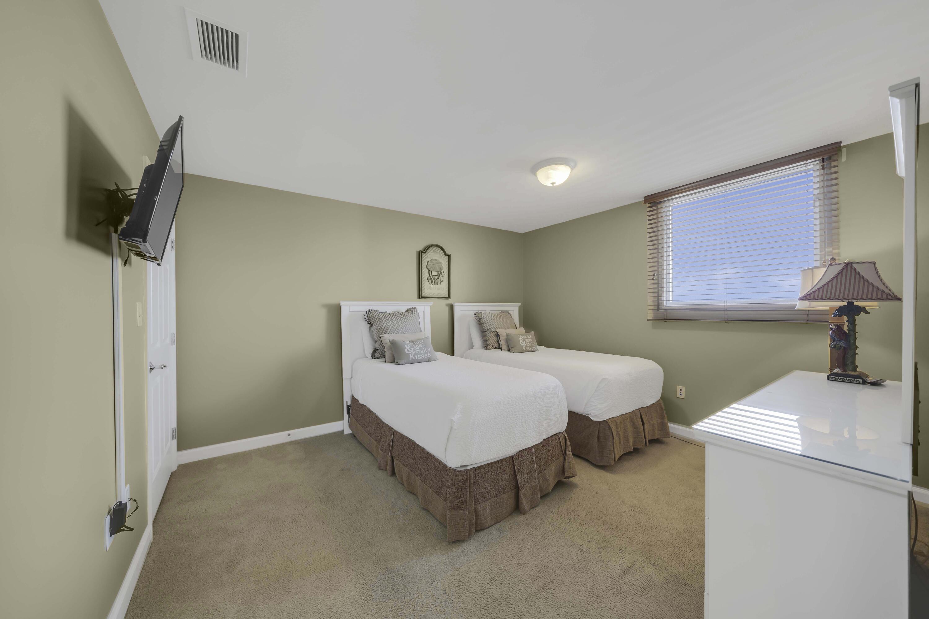 6627 Thomas Drive Panama City Beach FL 32408