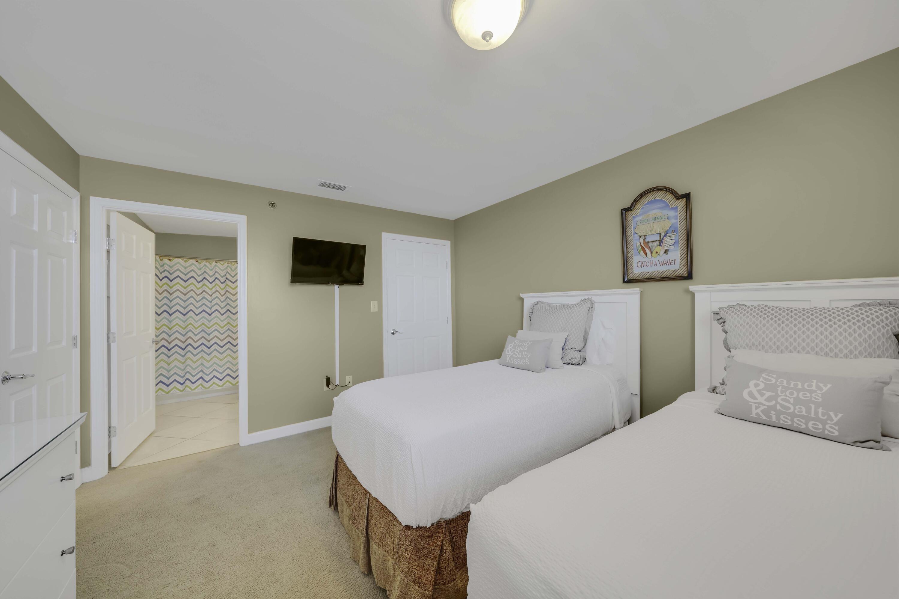 6627 Thomas Drive Panama City Beach FL 32408