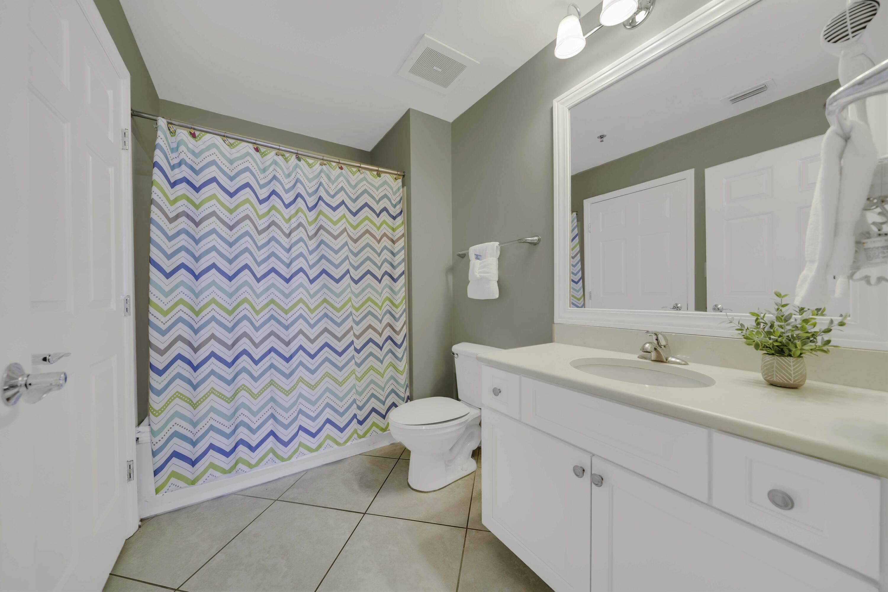 6627 Thomas Drive Panama City Beach FL 32408