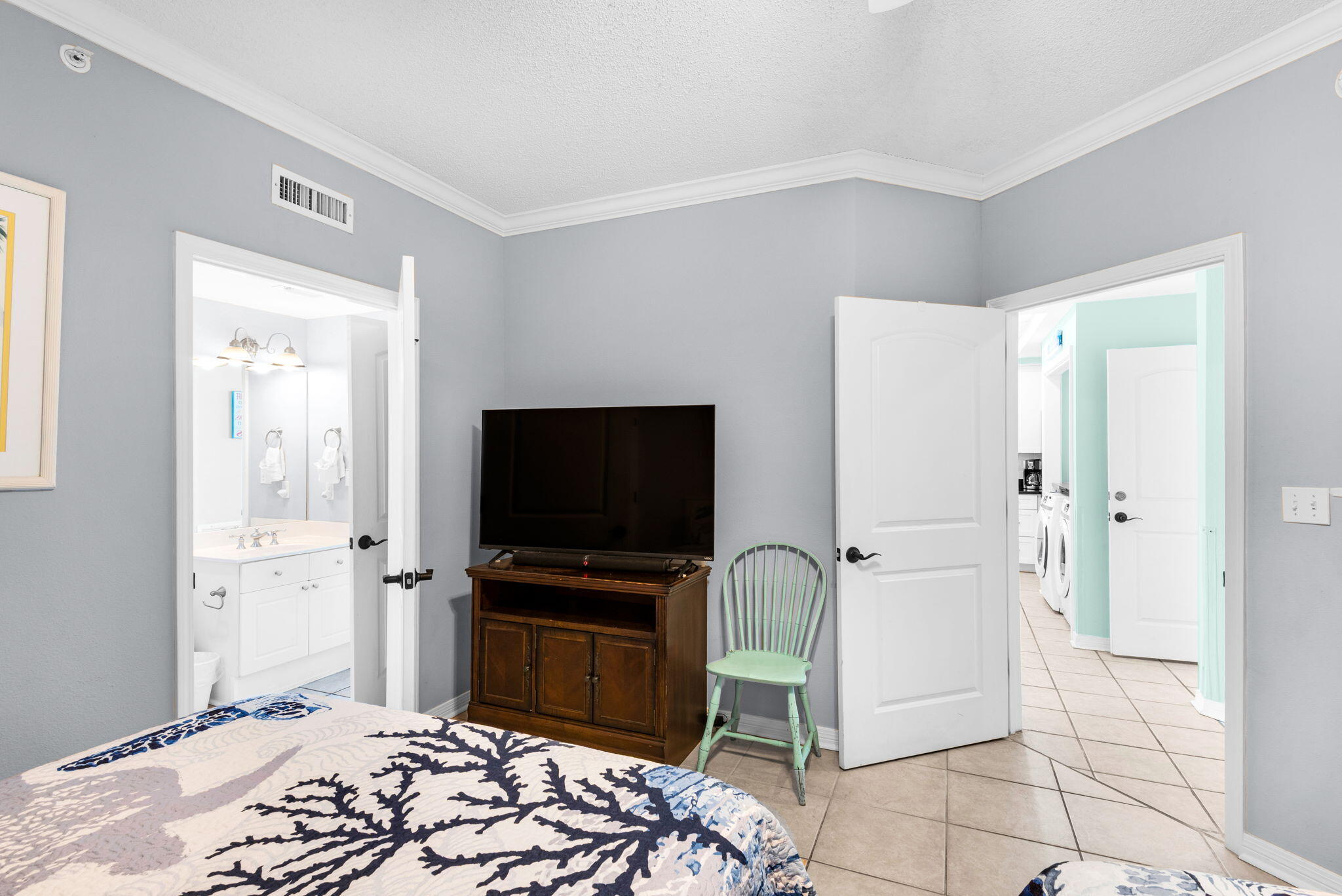 8477 Gulf Boulevard Navarre FL 32566