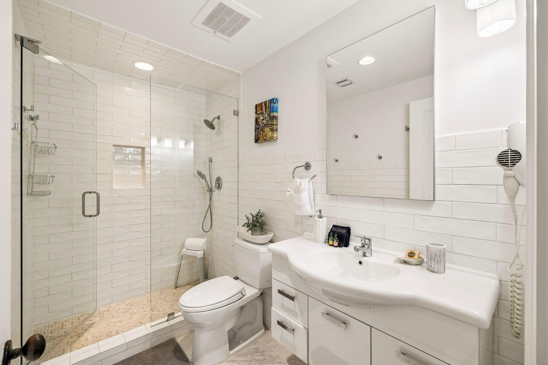104 N Barrett Square Rosemary Beach FL 32461