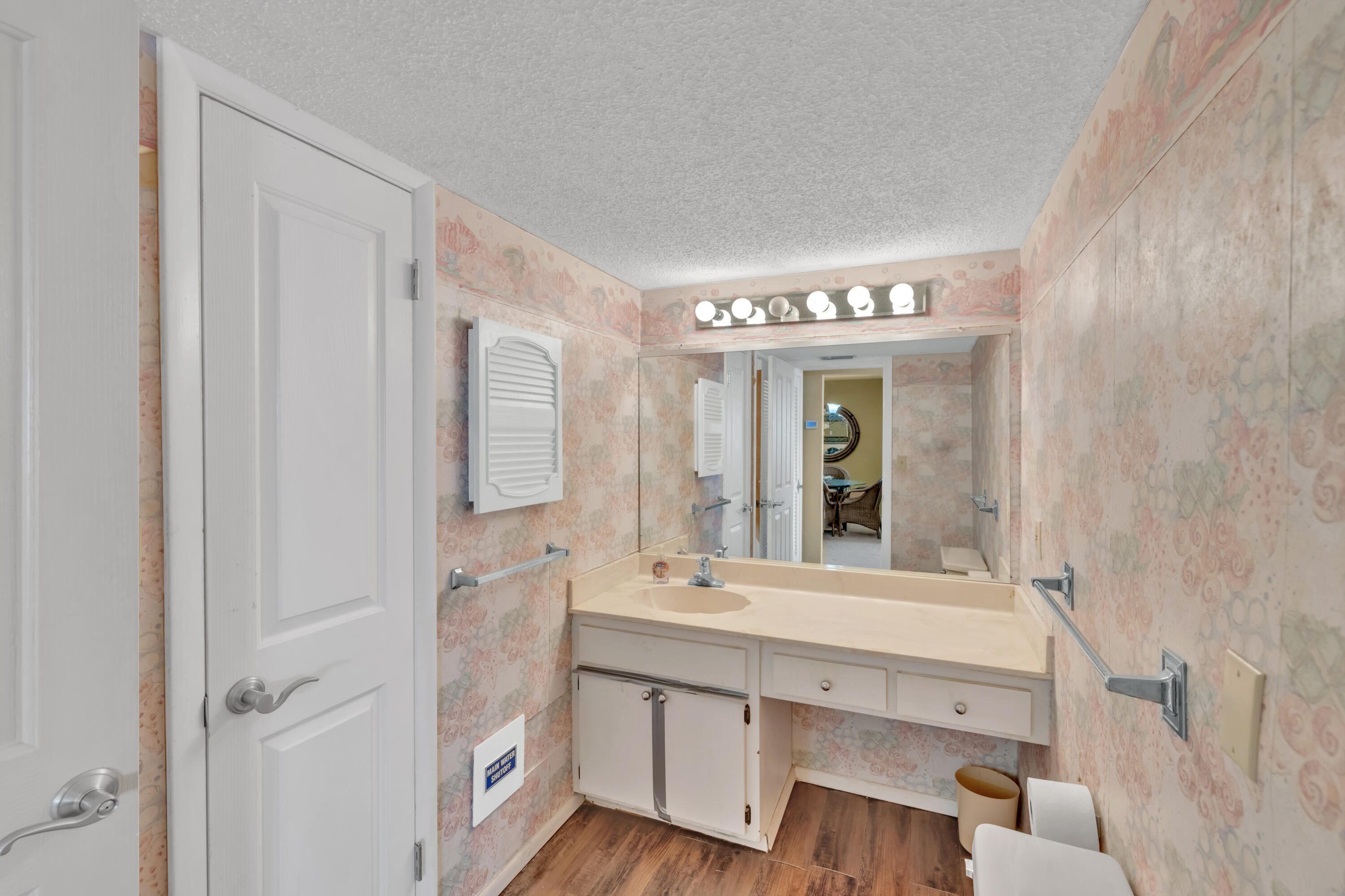 5801 Thomas Drive Panama City Beach FL 32408