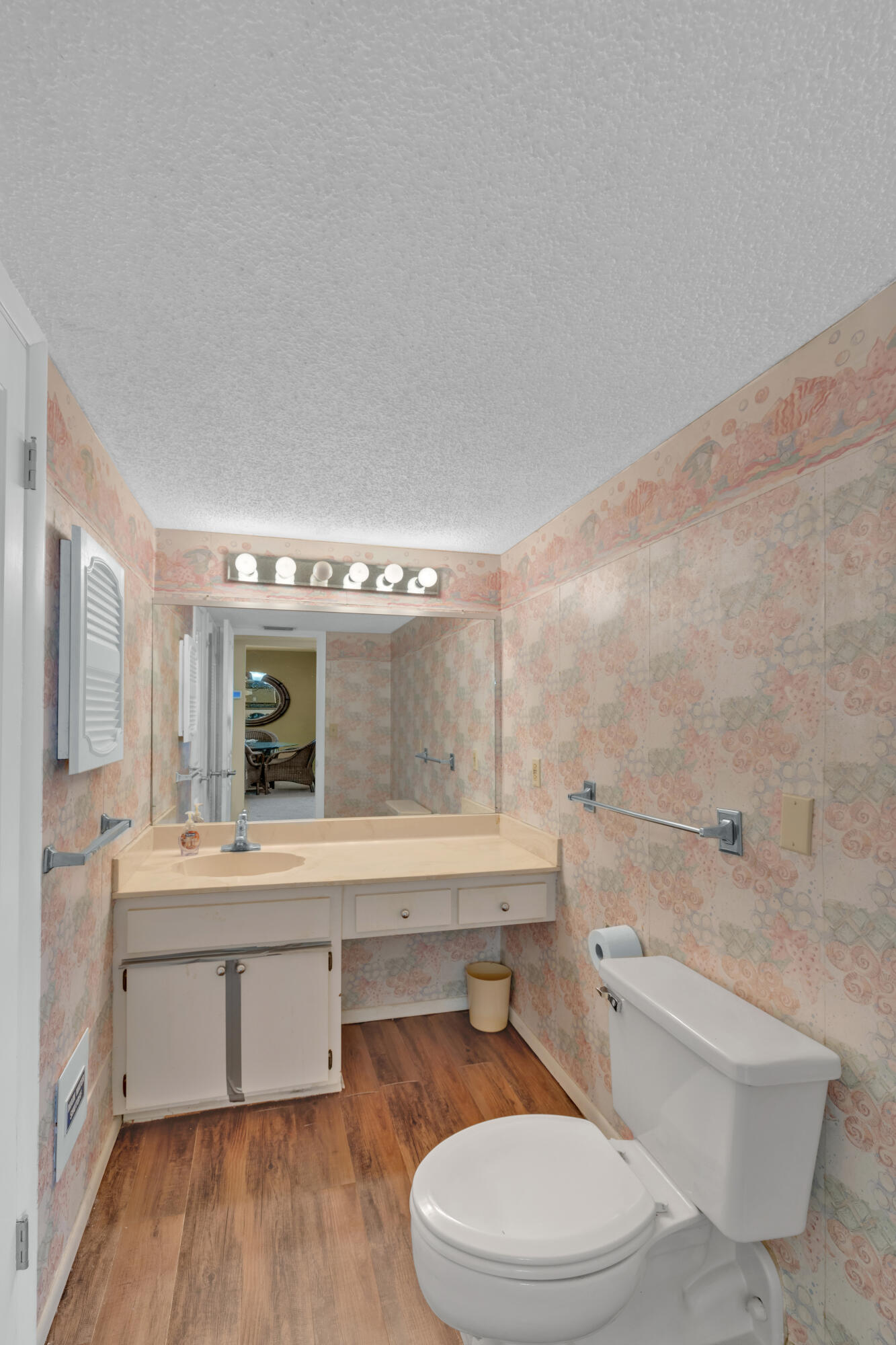 5801 Thomas Drive Panama City Beach FL 32408