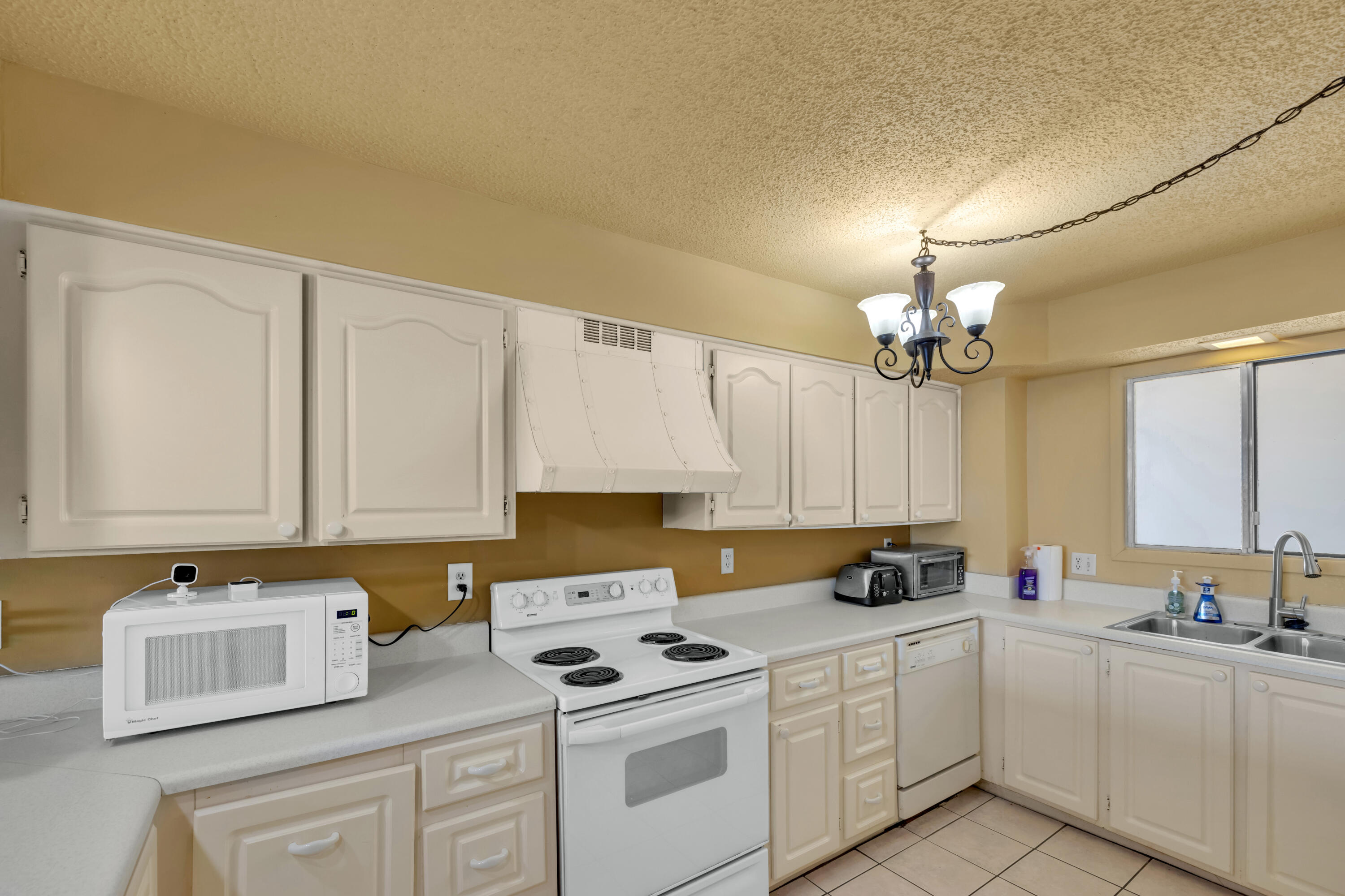 5801 Thomas Drive Panama City Beach FL 32408