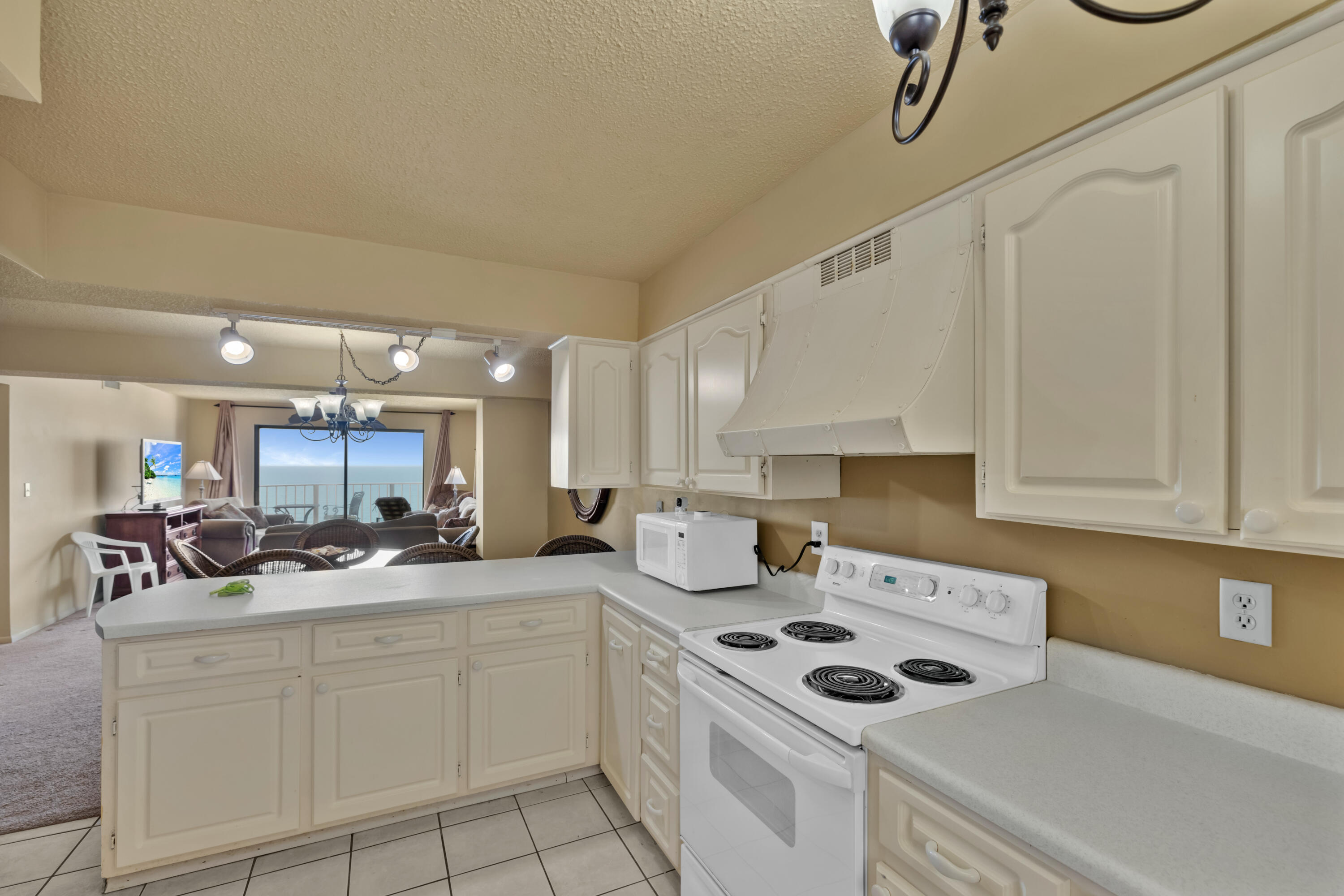 5801 Thomas Drive Panama City Beach FL 32408