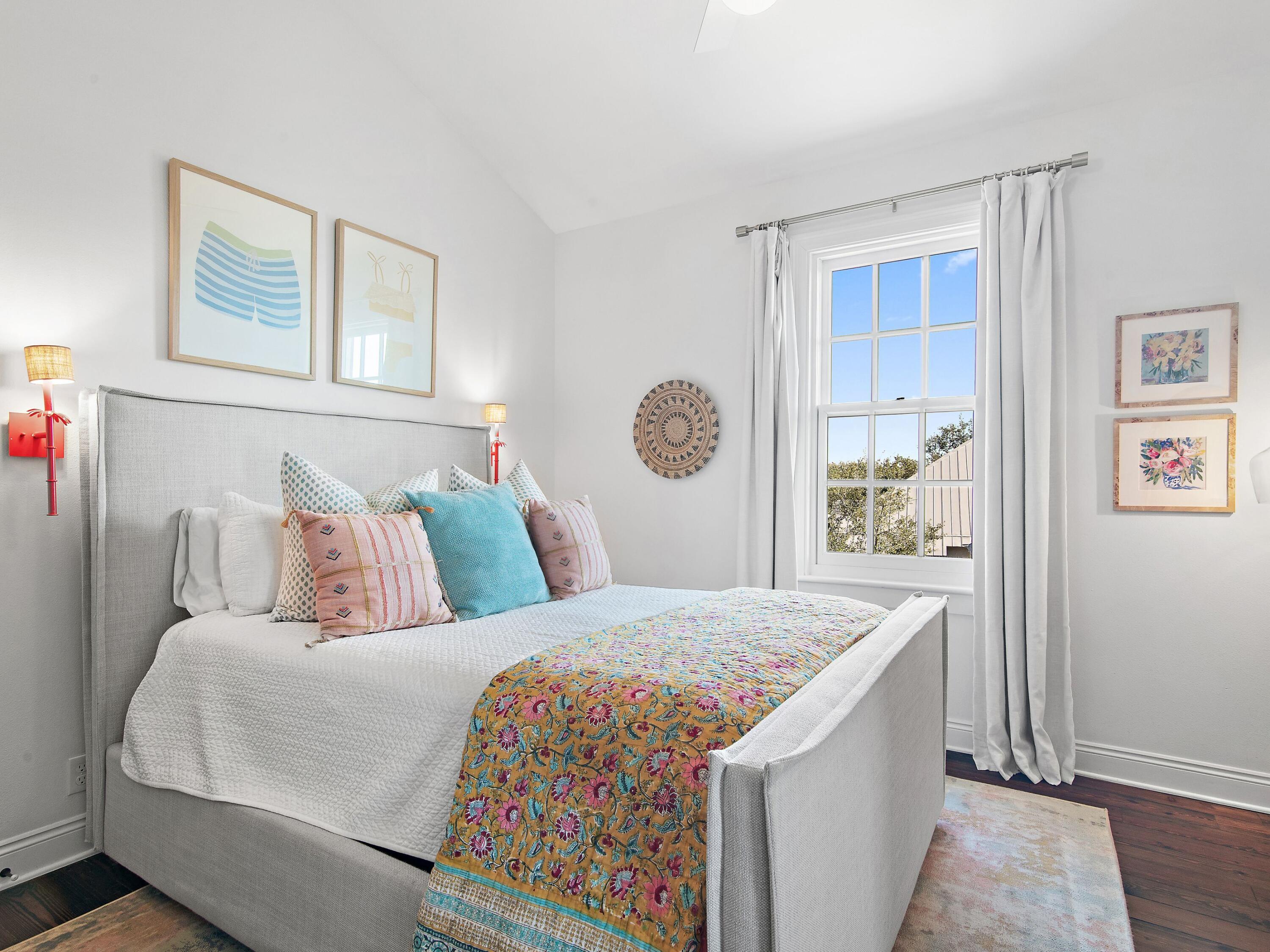 34 N Barrett Square Rosemary Beach FL 32461