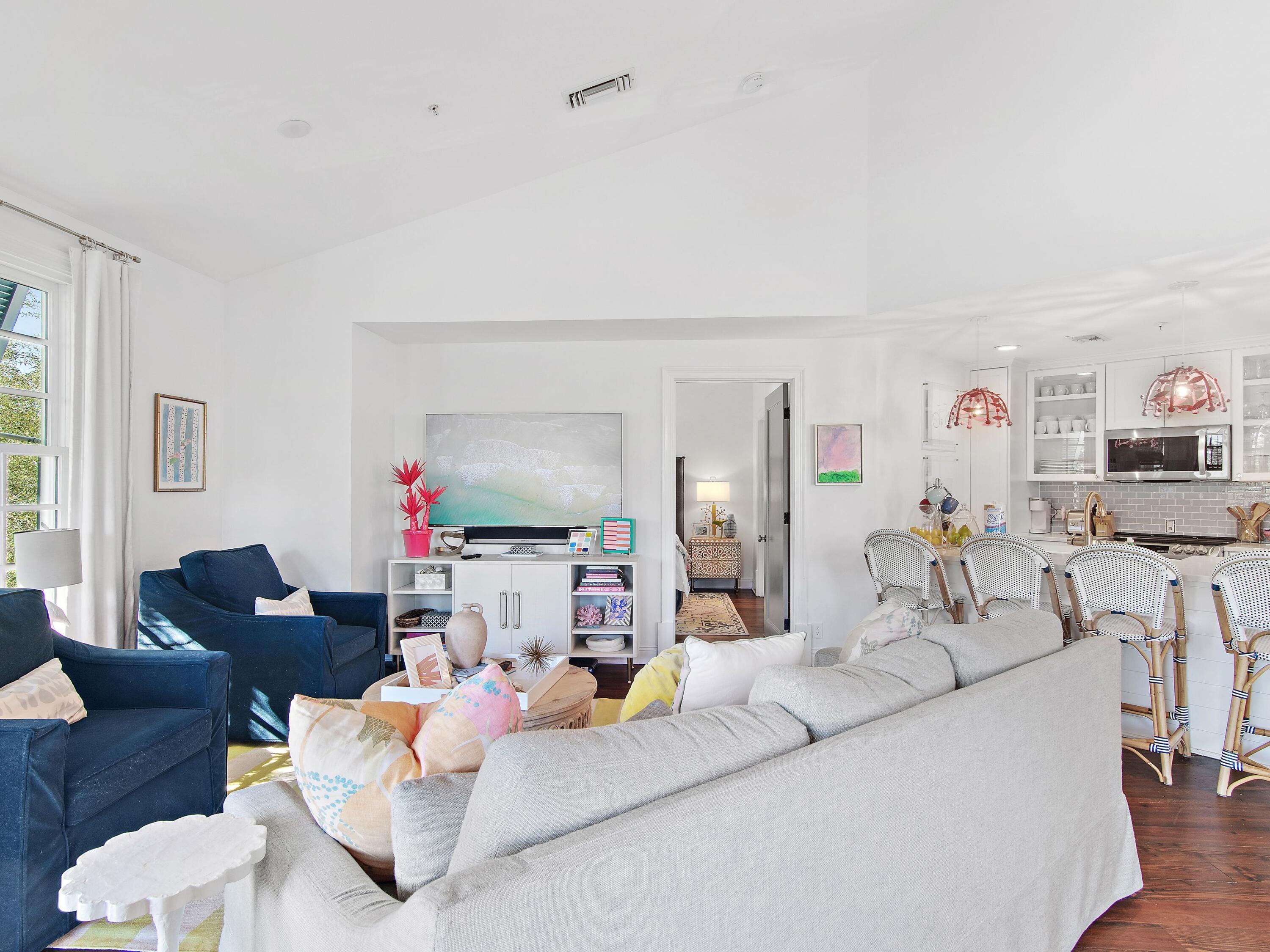 34 N Barrett Square Rosemary Beach FL 32461
