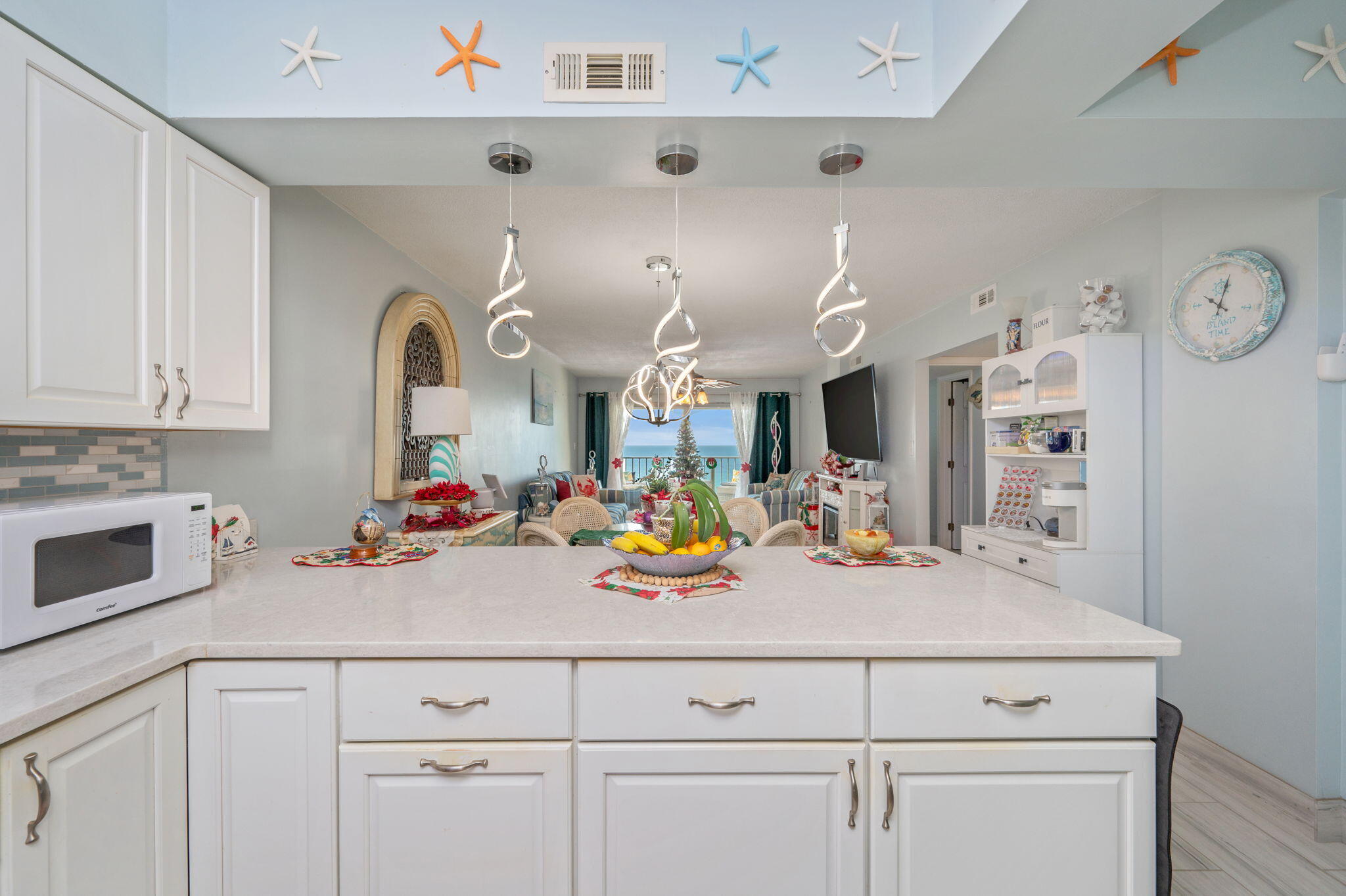 5801 Thomas Drive Panama City Beach FL 32408