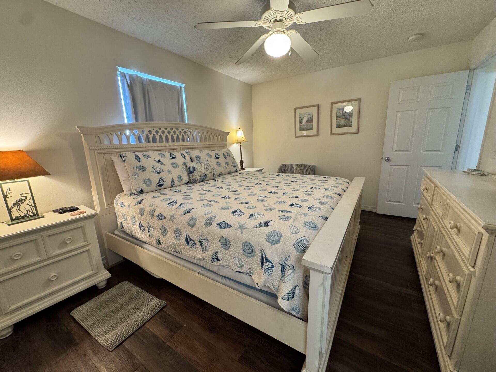 8436 Gulf Boulevard Navarre FL 32566