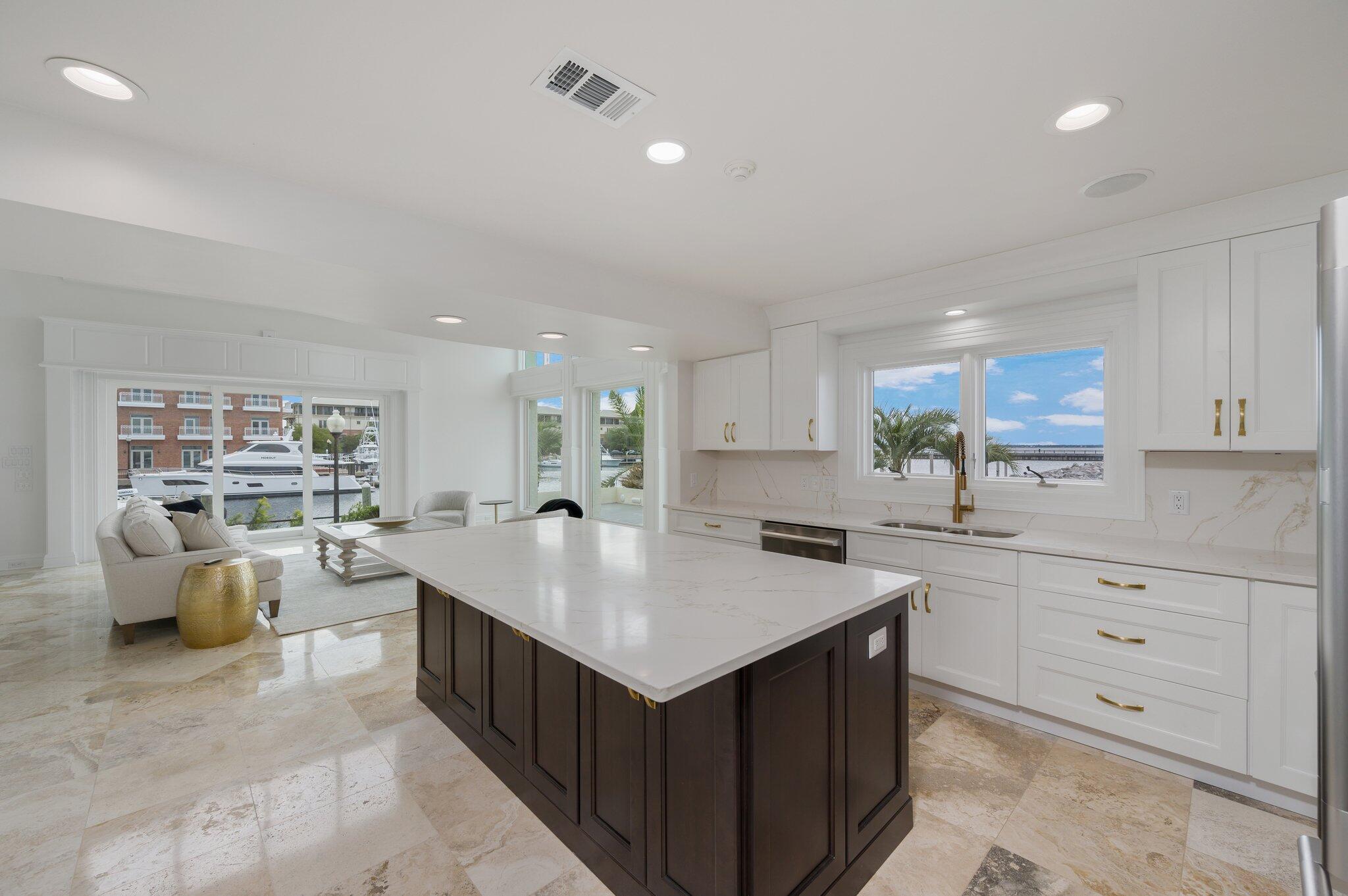 1 Port Royal Way Pensacola FL 32502