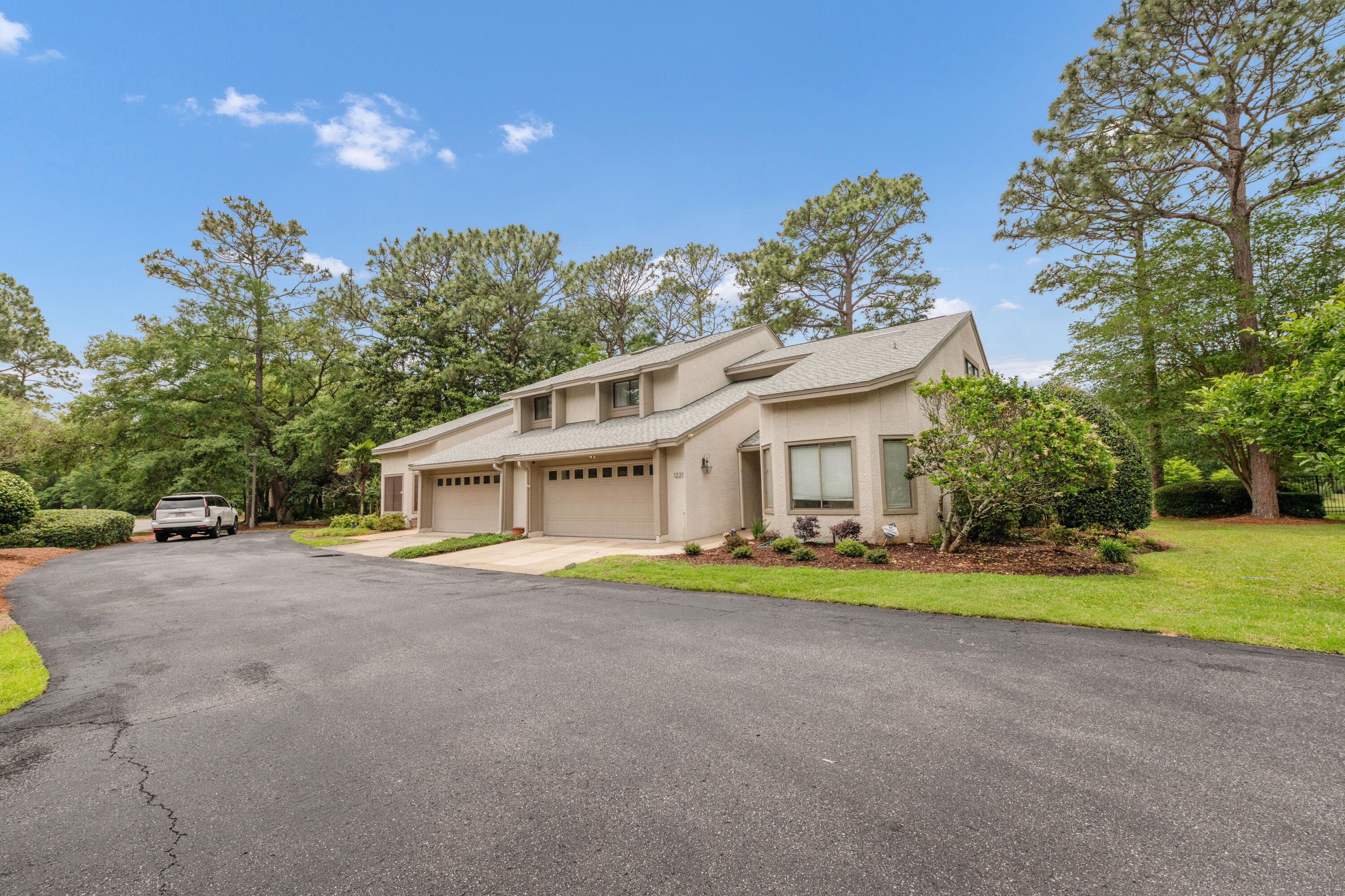1221 Oakmont Drive Niceville FL 32578